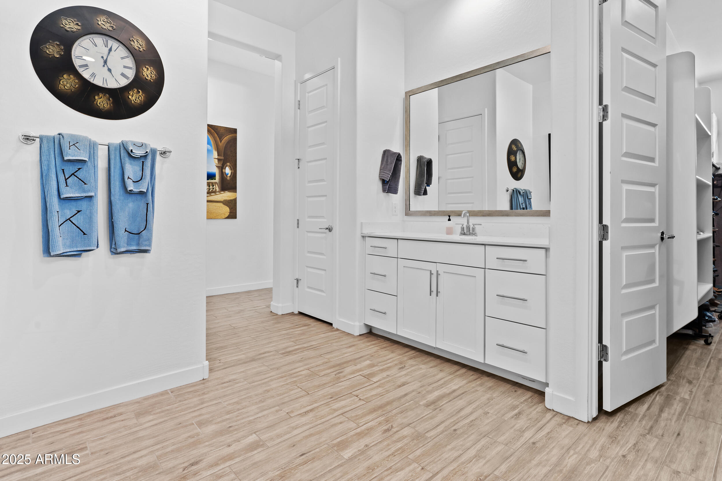 5724 S COYOTE Canyon