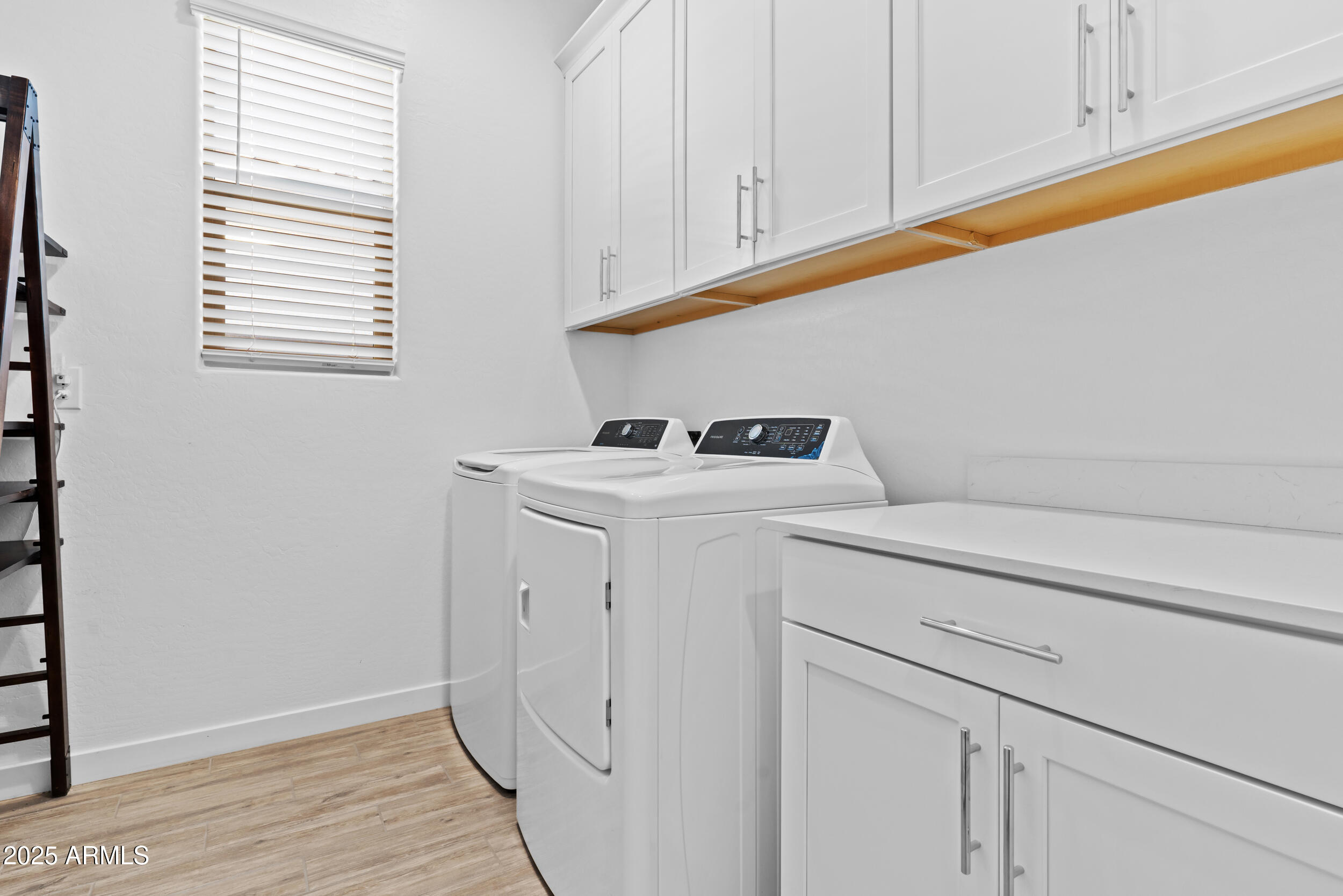 5724 S COYOTE Canyon