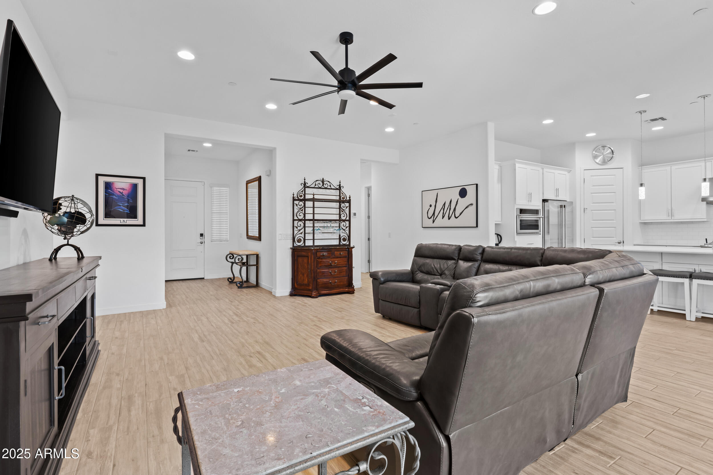 5724 S COYOTE Canyon