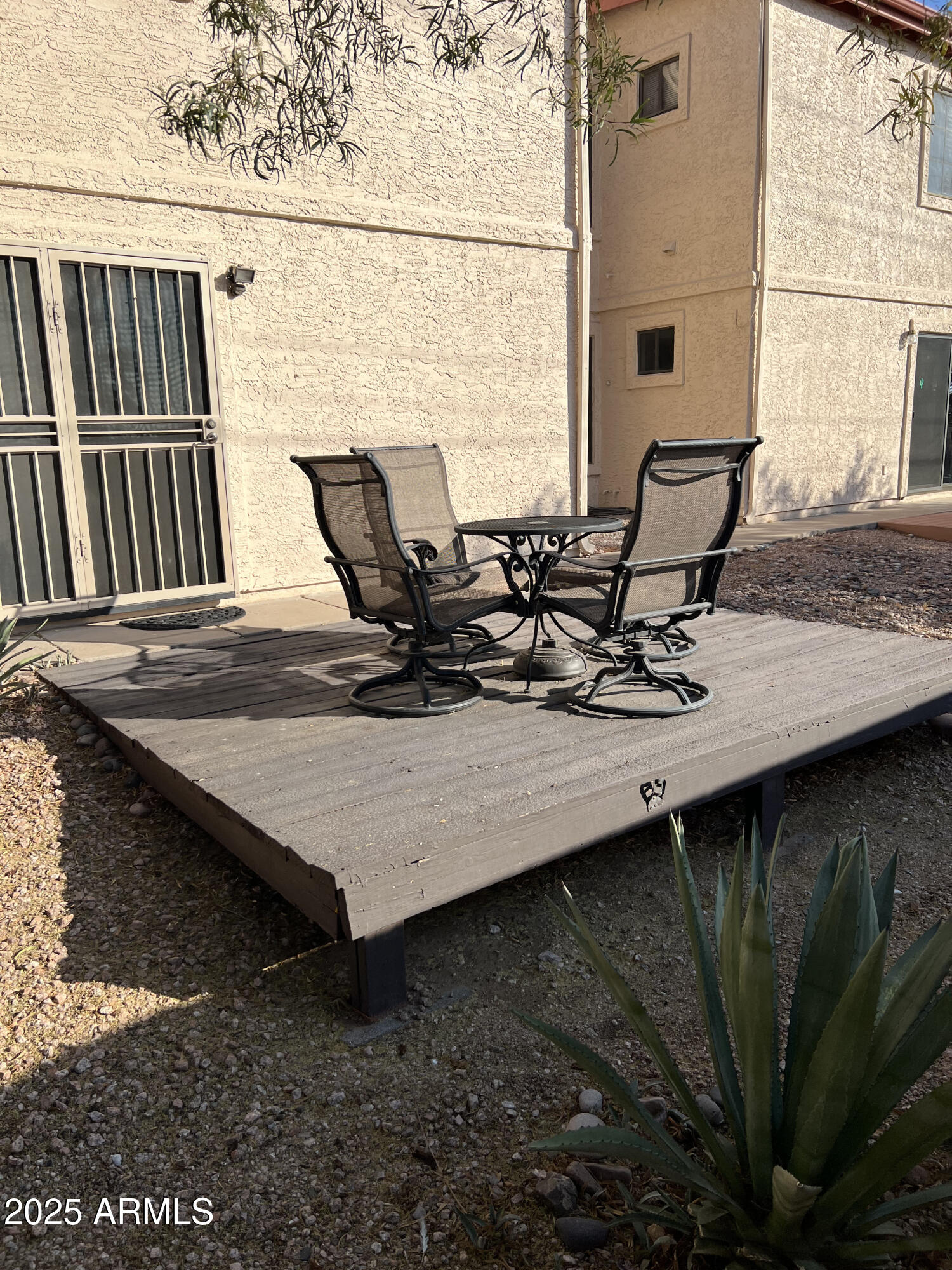 455 S DELAWARE Drive