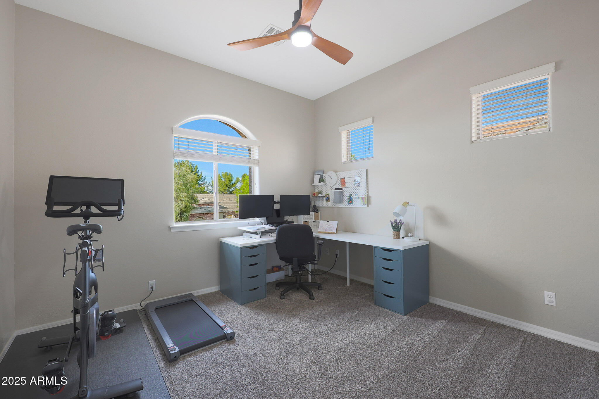 3007 S COLONIAL Street