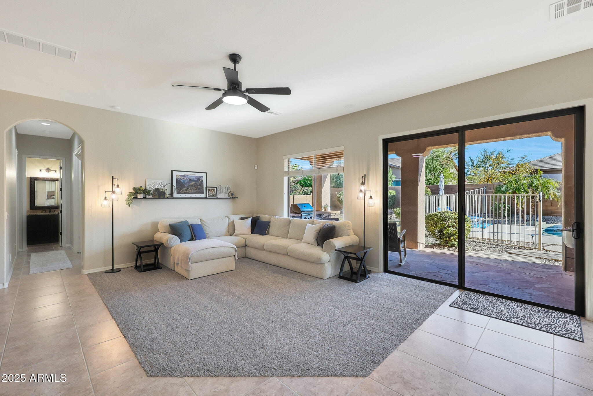 3007 S COLONIAL Street