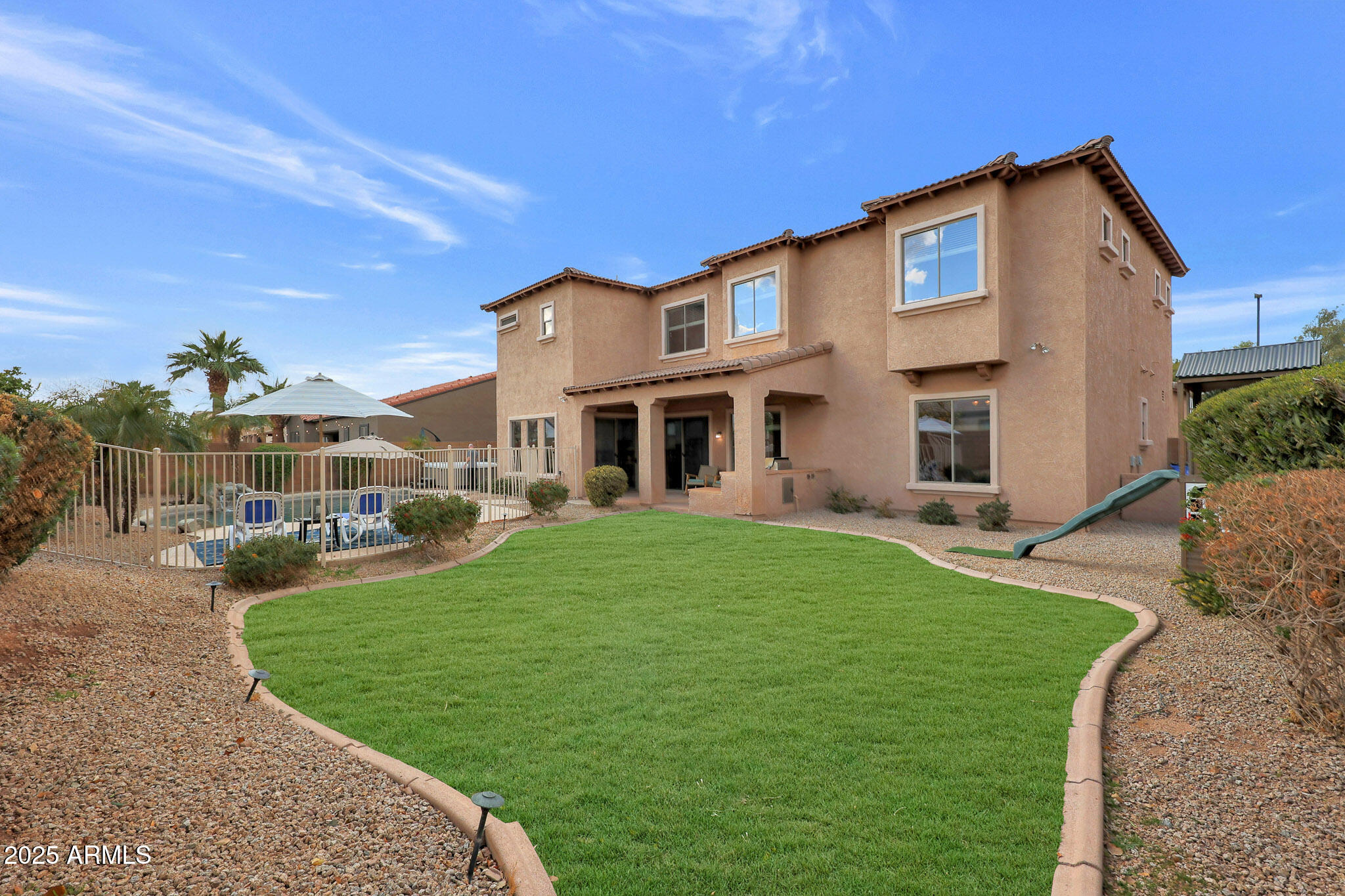 3007 S COLONIAL Street