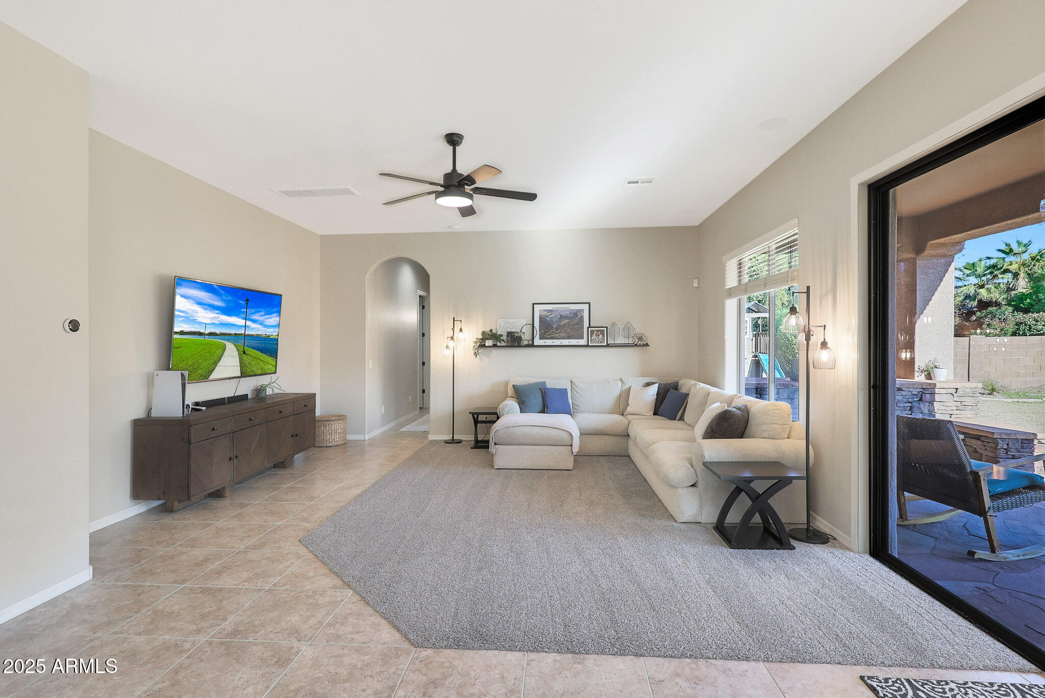 3007 S COLONIAL Street