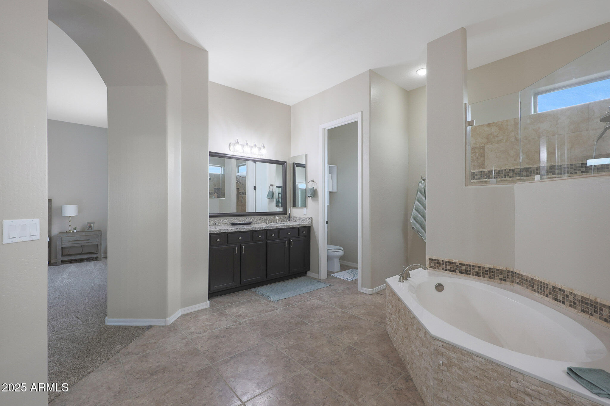 3007 S COLONIAL Street