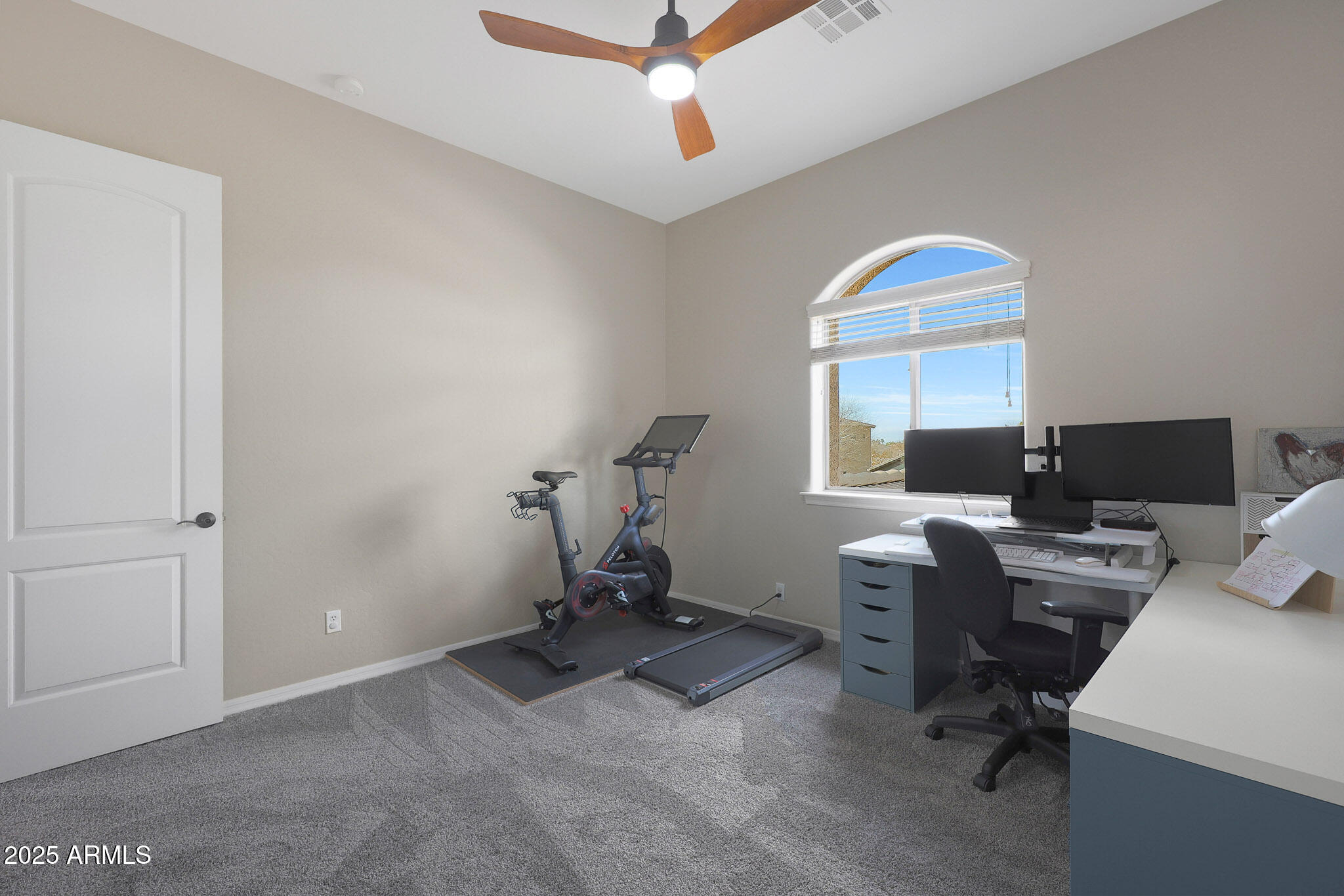 3007 S COLONIAL Street