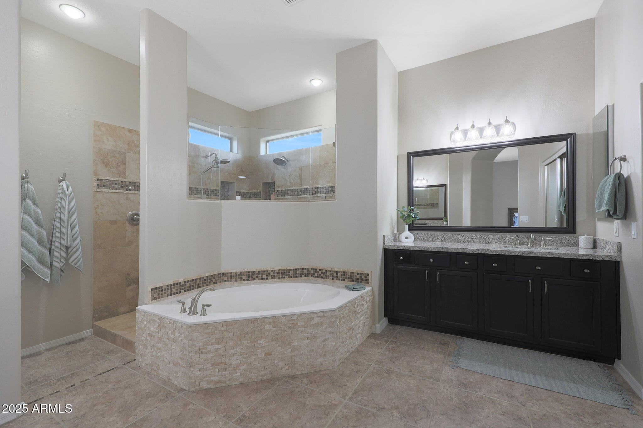 3007 S COLONIAL Street