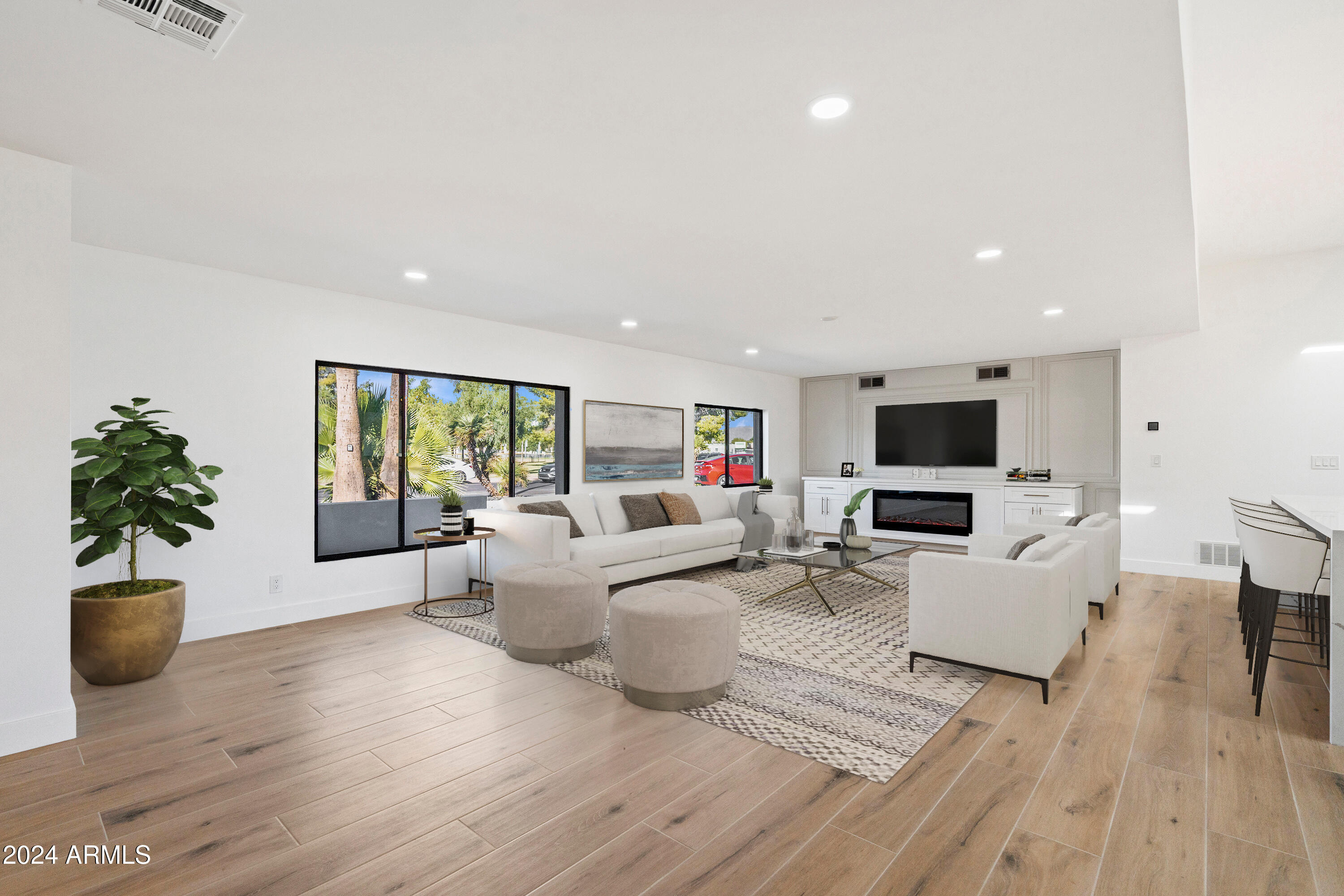 5719 E SWEETWATER Avenue