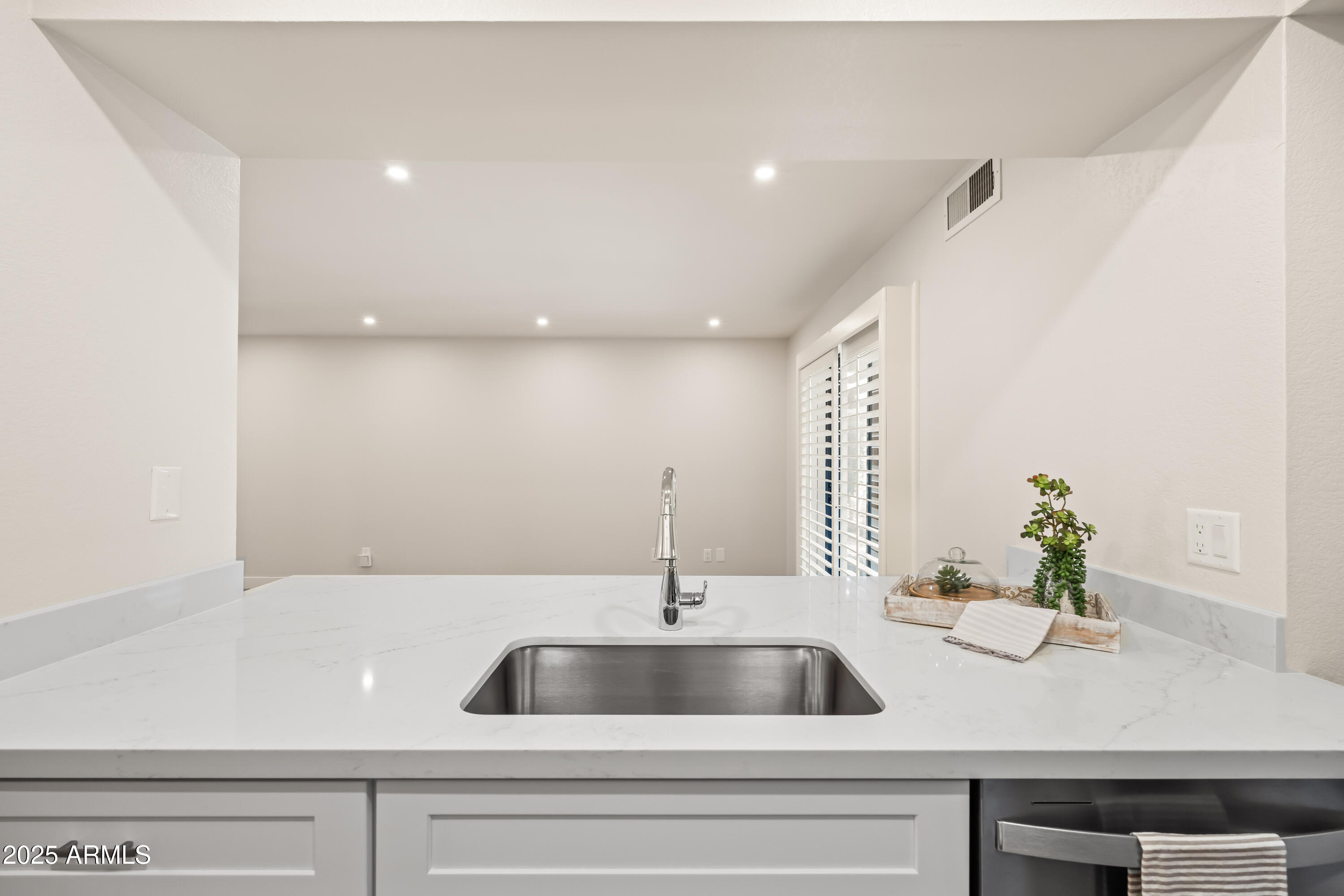 9270 E MISSION Lane # 117