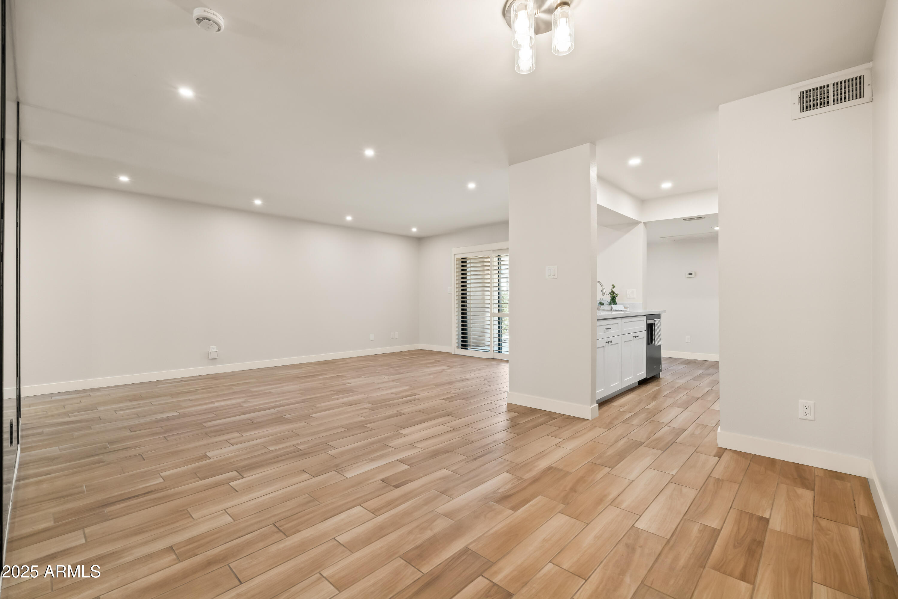 9270 E MISSION Lane # 117