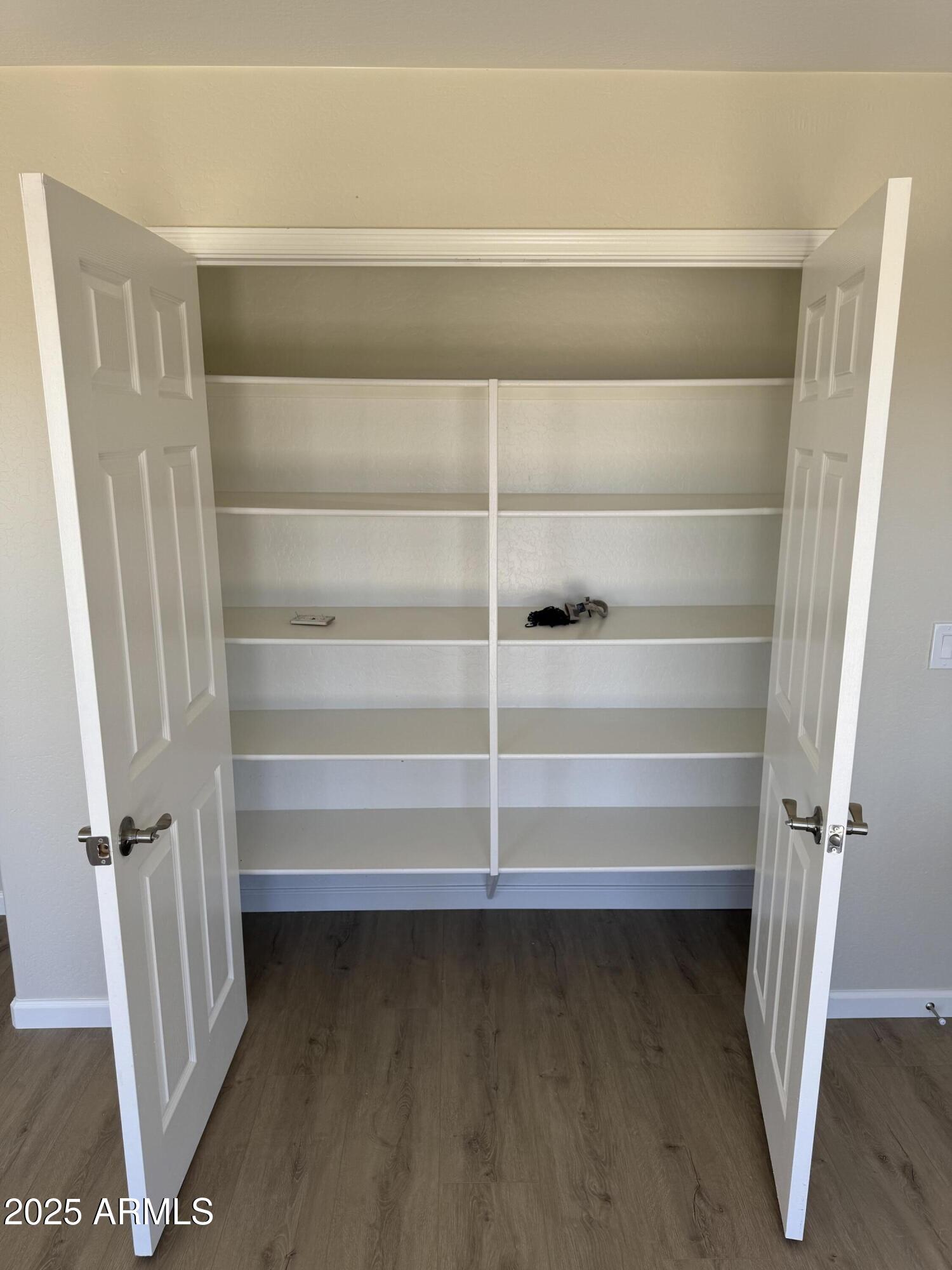 28756 N DESERT HILLS Drive