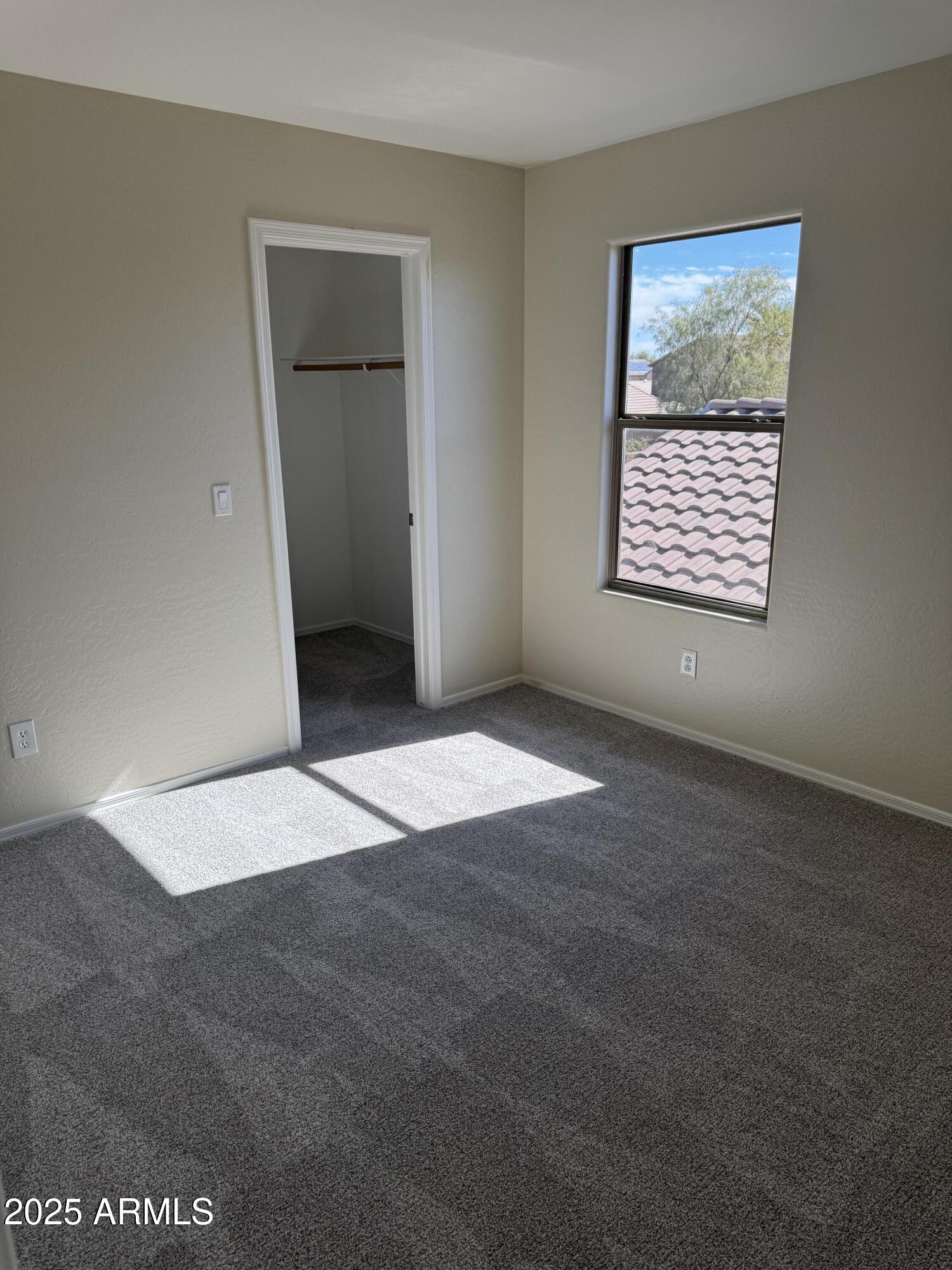 28756 N DESERT HILLS Drive