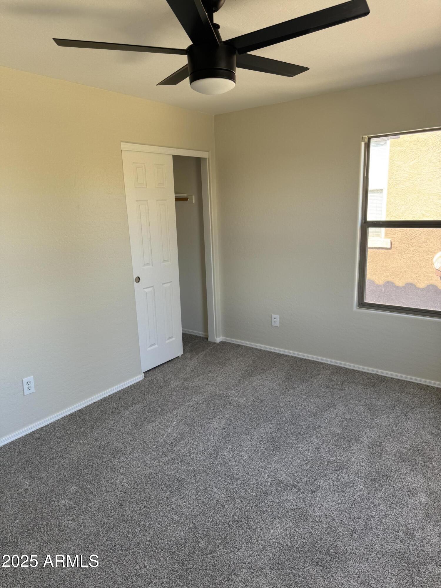 28756 N DESERT HILLS Drive