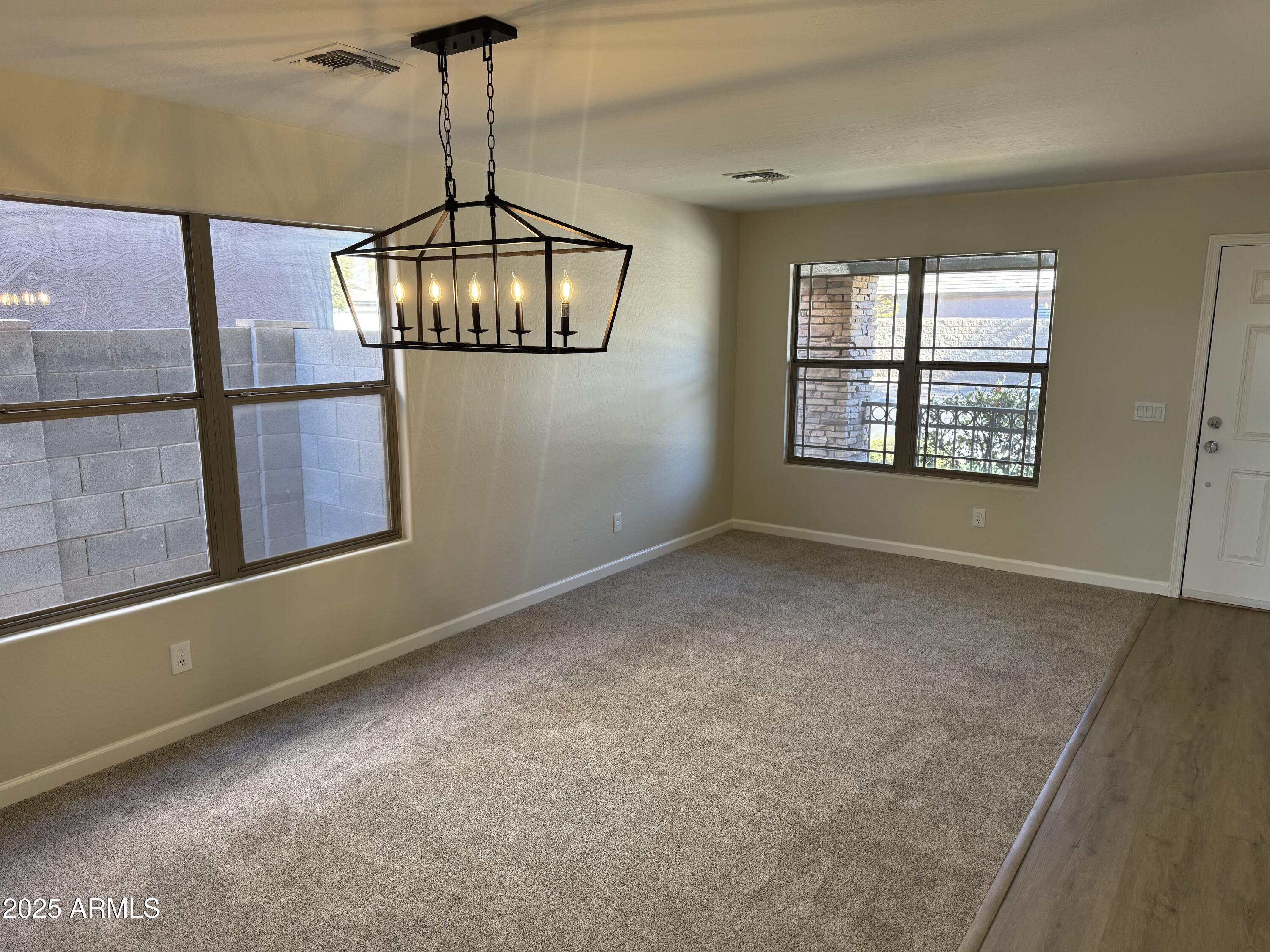 28756 N DESERT HILLS Drive