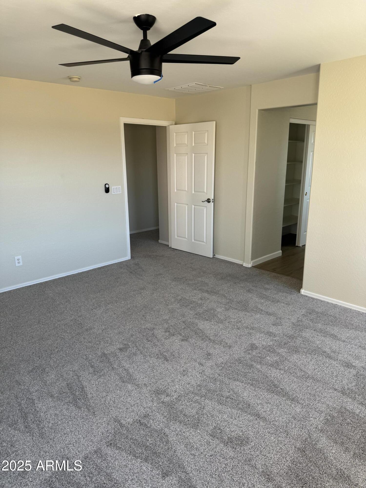 28756 N DESERT HILLS Drive