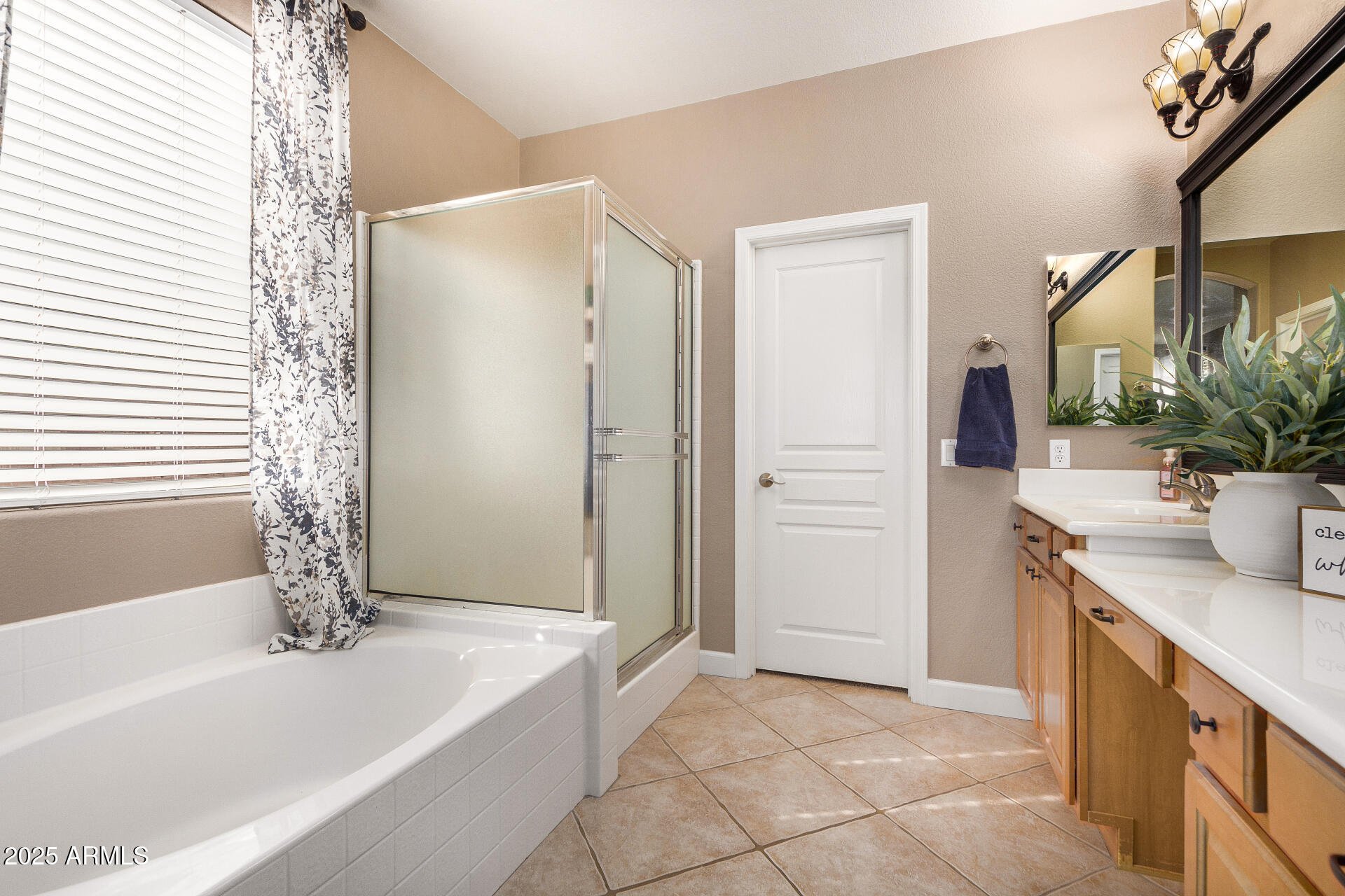 3785 S WINDSTREAM Place