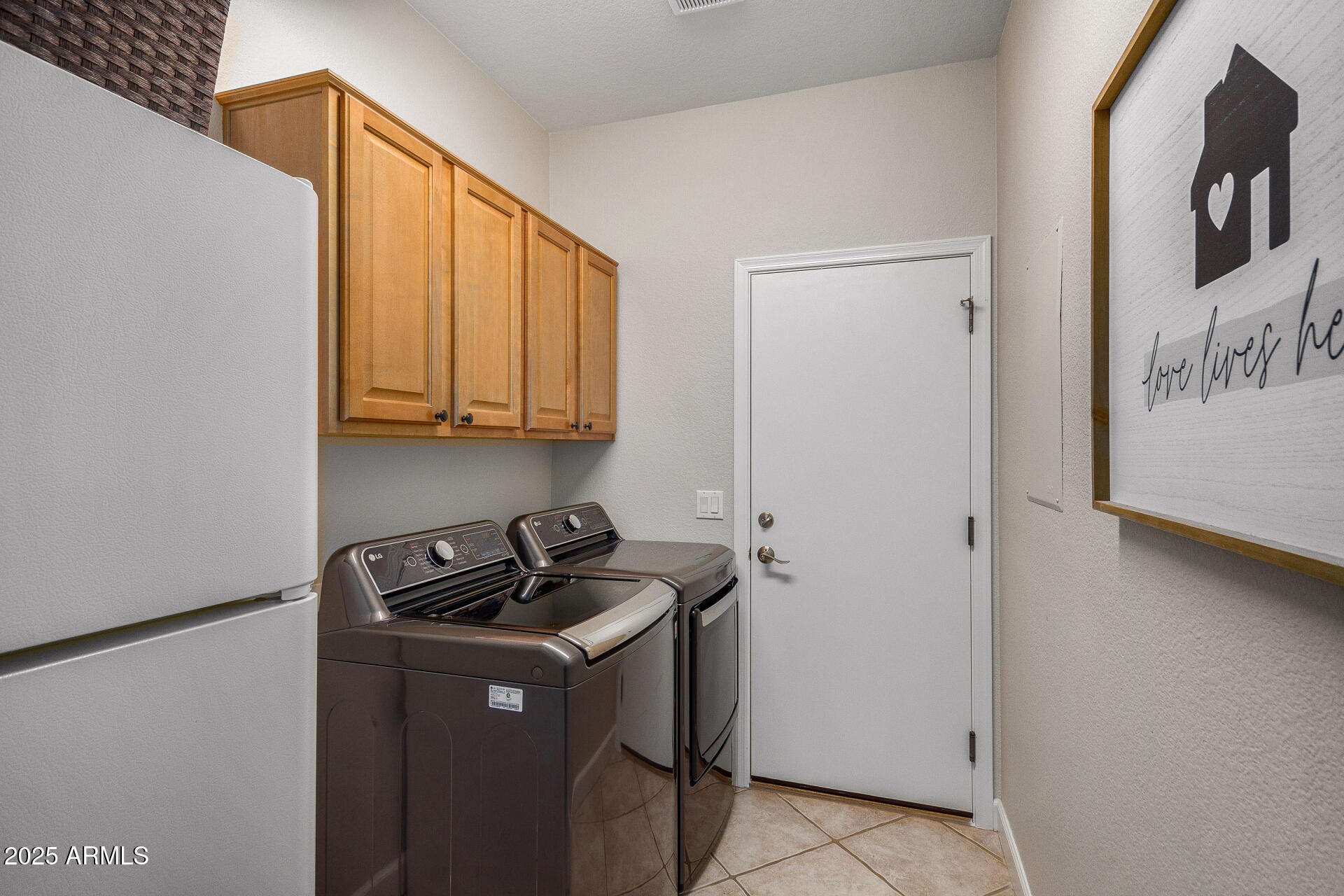 3785 S WINDSTREAM Place