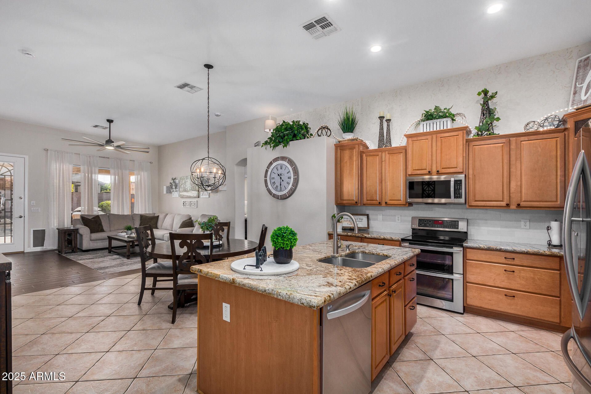 3785 S WINDSTREAM Place