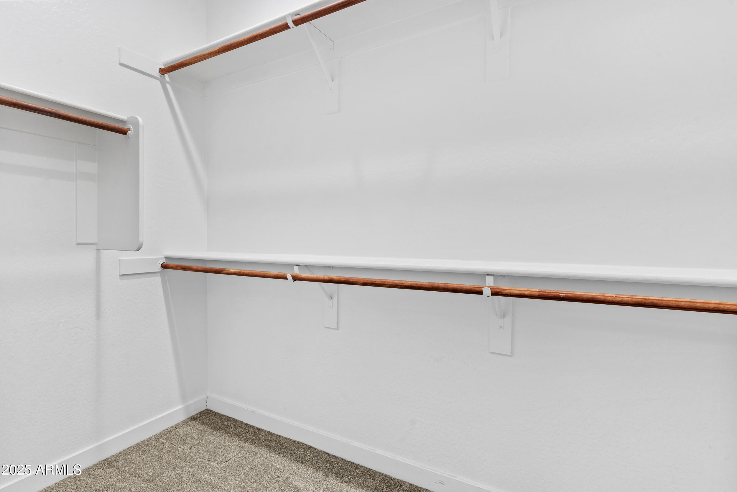 9624 E TWINKLE Circle