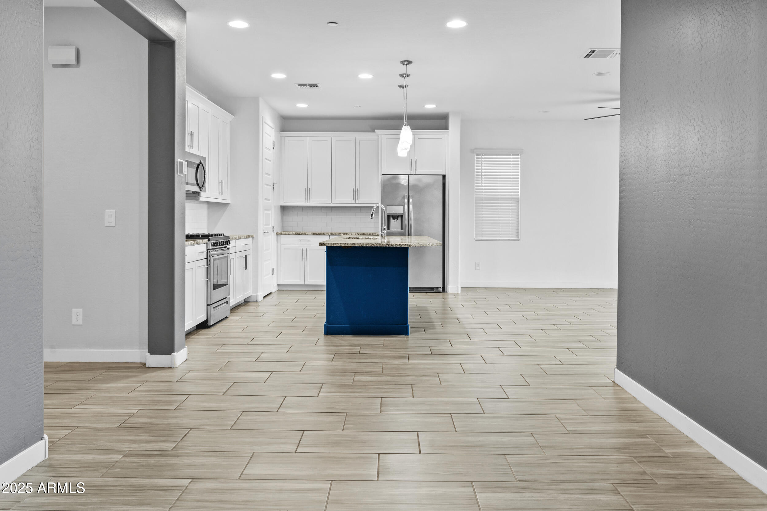 9624 E TWINKLE Circle