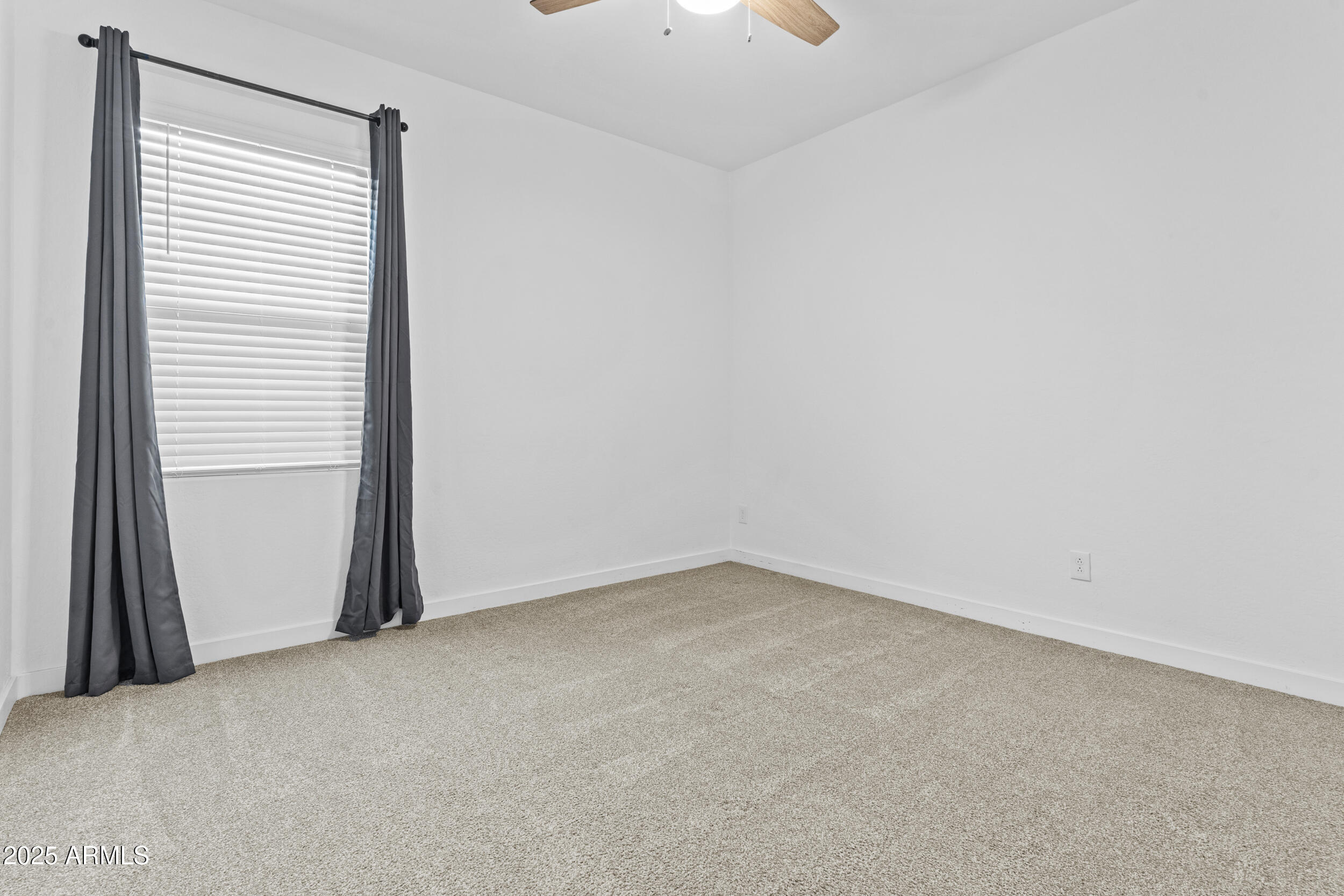 9624 E TWINKLE Circle