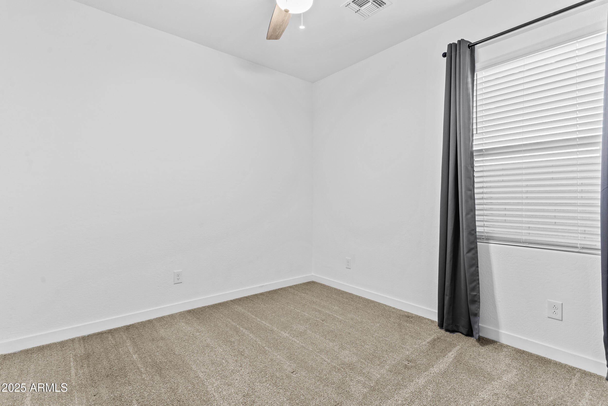 9624 E TWINKLE Circle