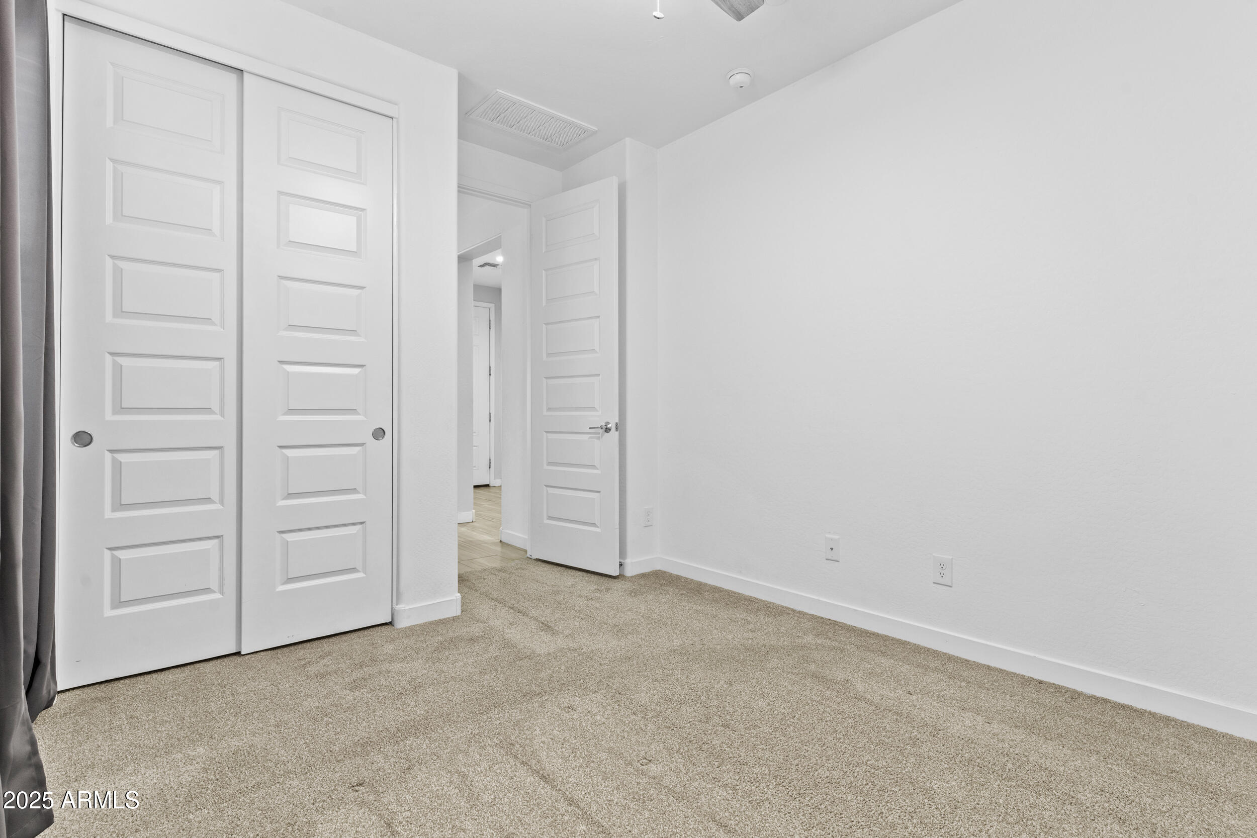 9624 E TWINKLE Circle