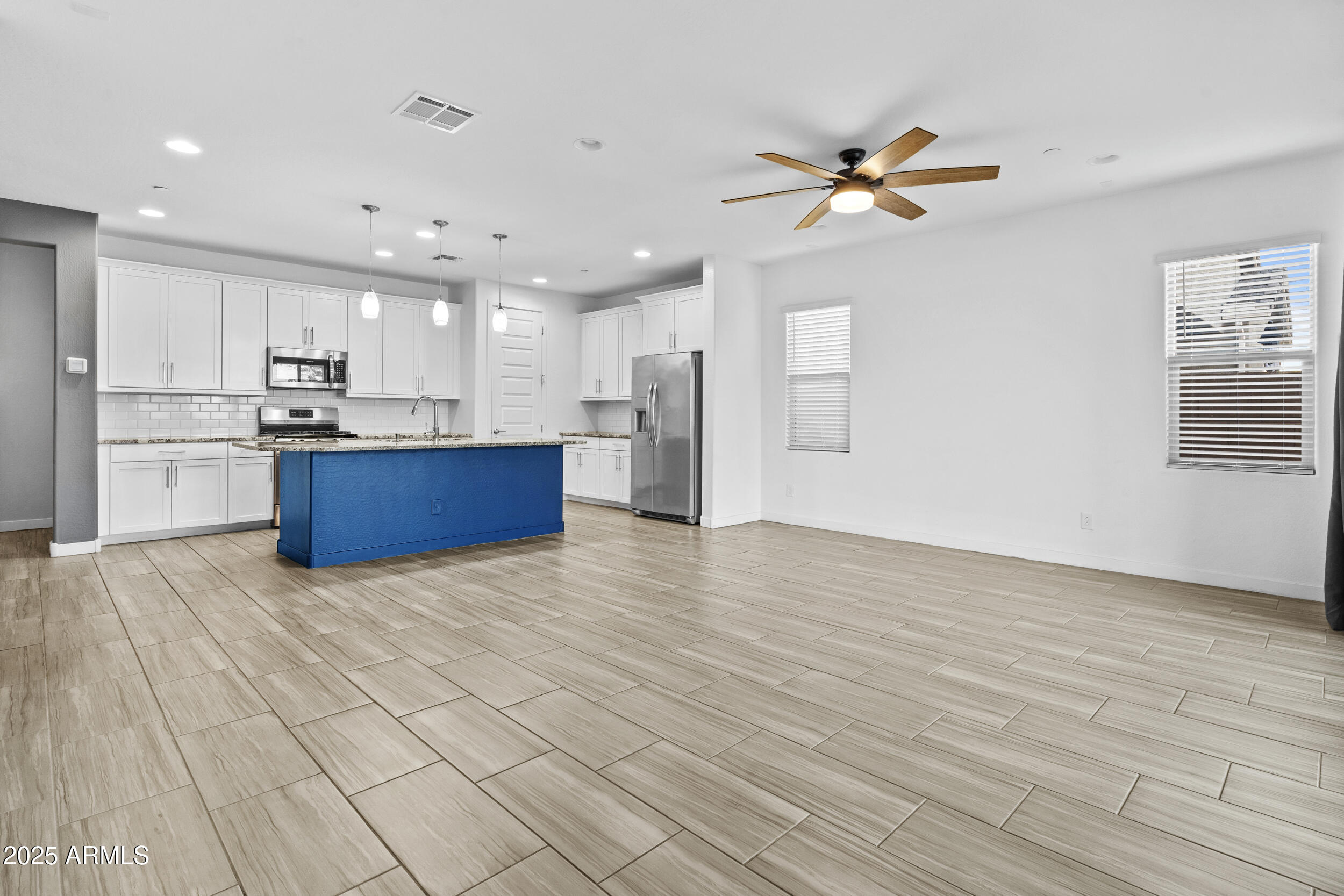 9624 E TWINKLE Circle