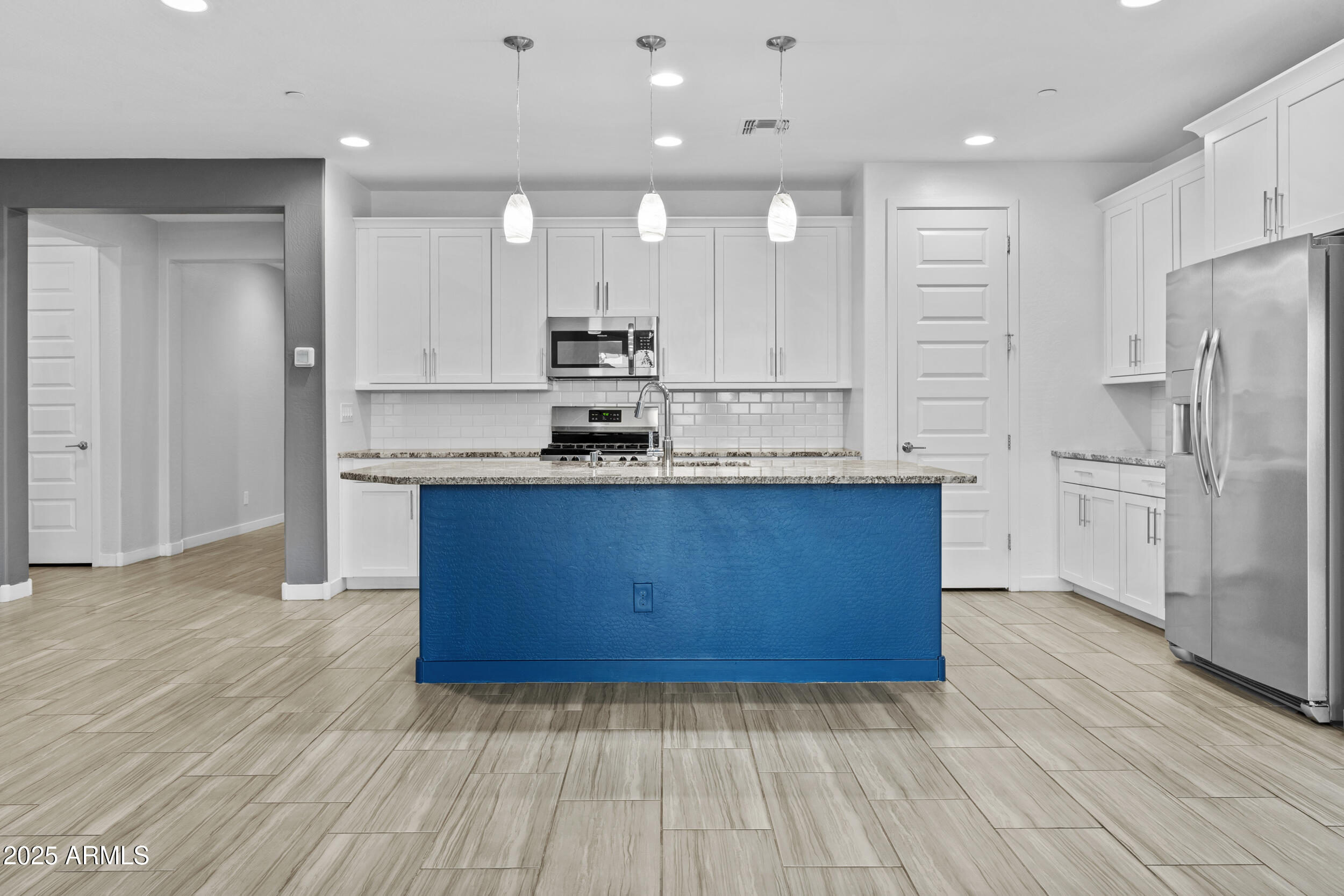 9624 E TWINKLE Circle