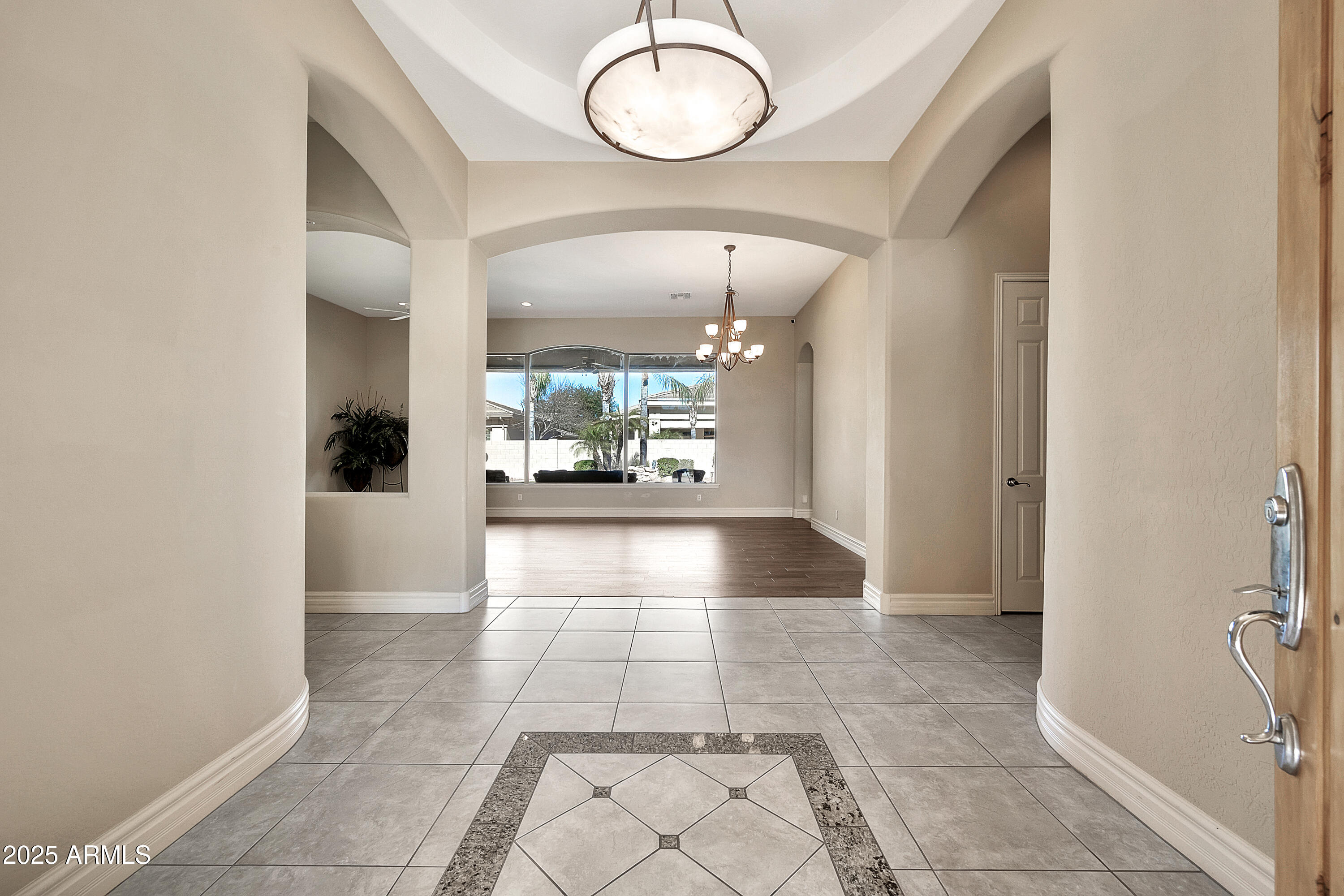 1738 W YOSEMITE Place