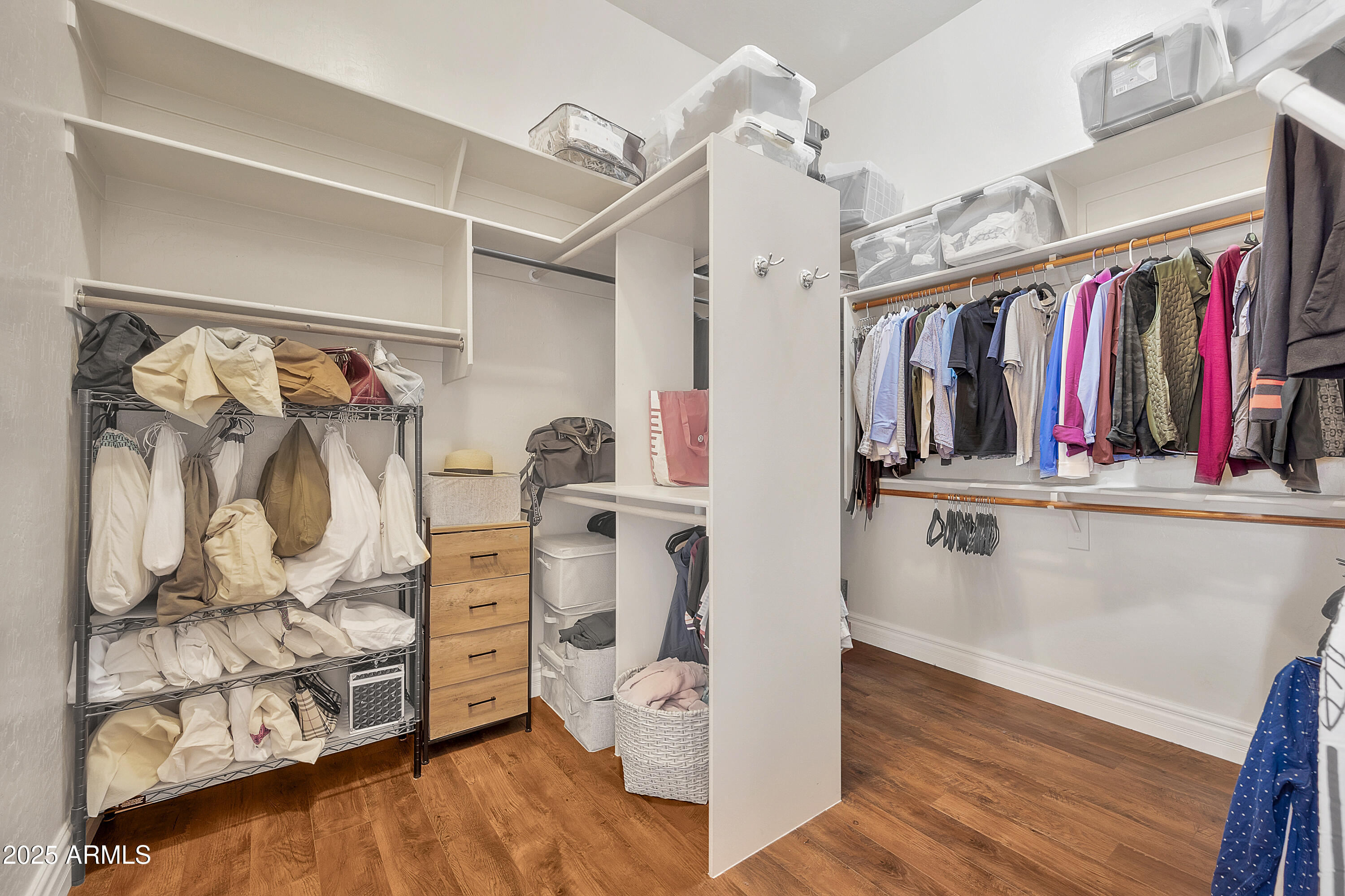 1738 W YOSEMITE Place