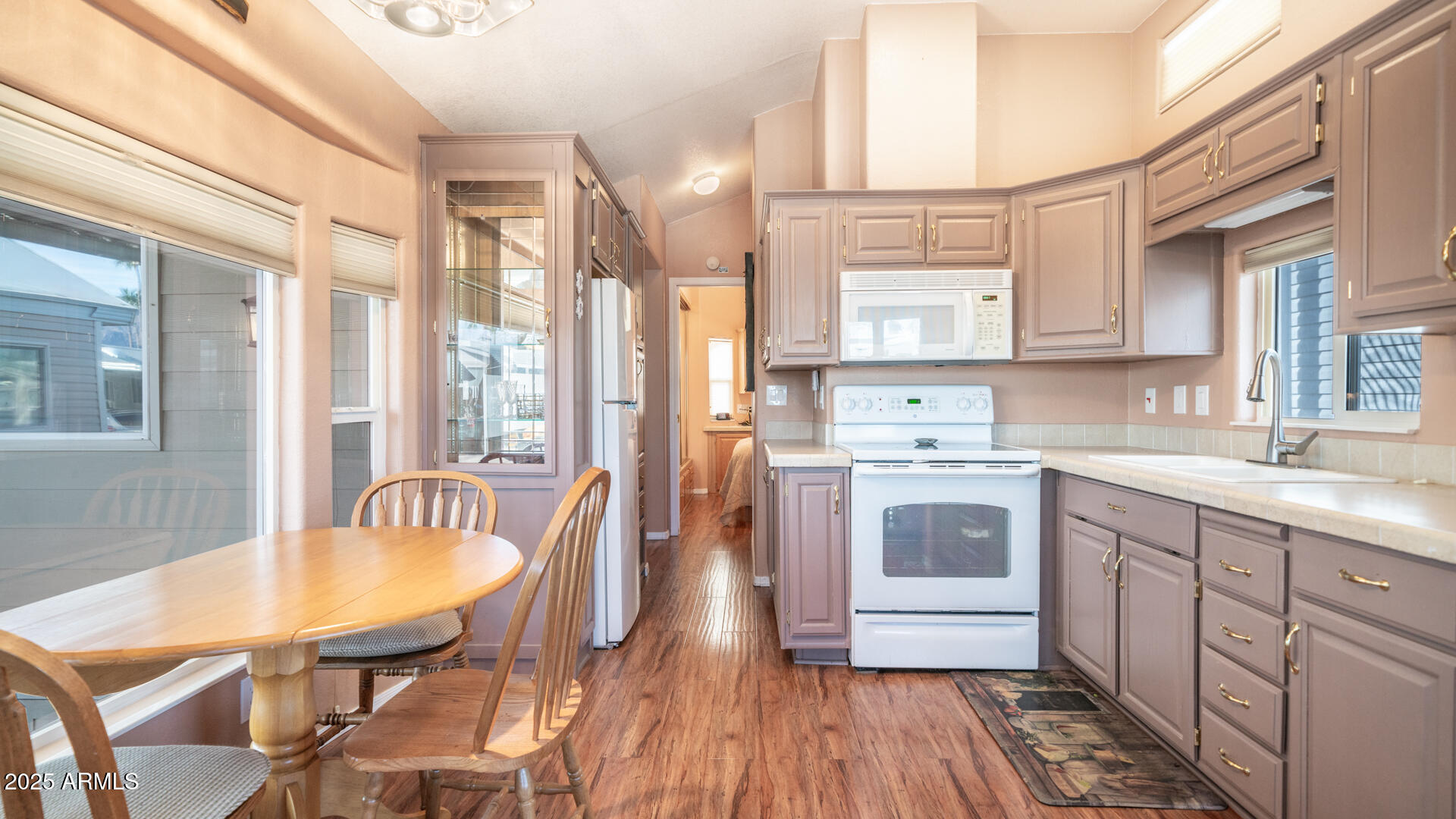 834/837 S BERYL/AQUAMARINE Drive