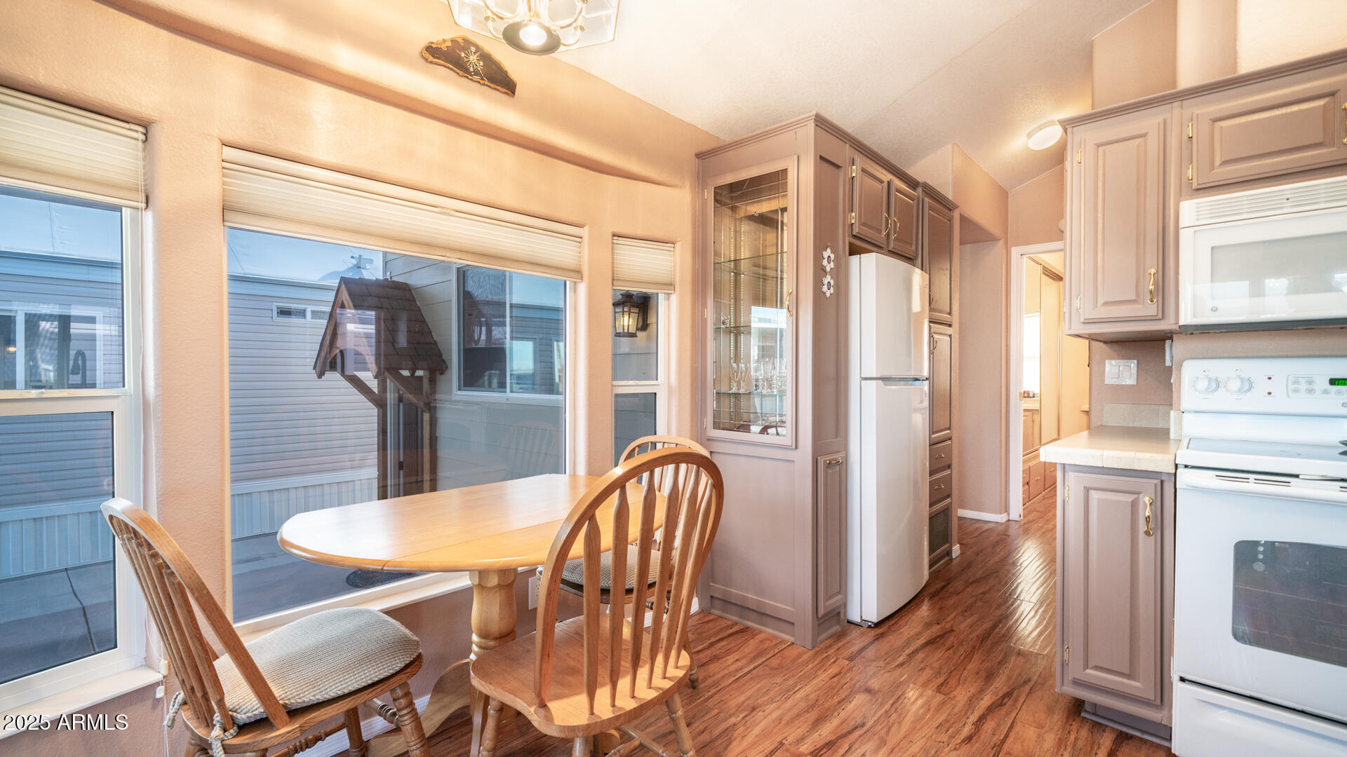 834/837 S BERYL/AQUAMARINE Drive