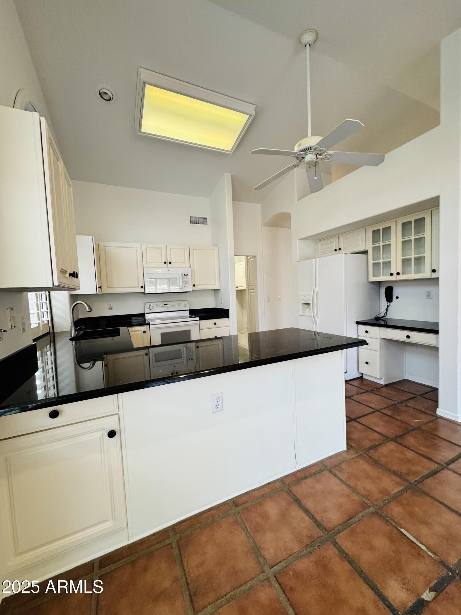 8536 W ROCKWOOD Drive