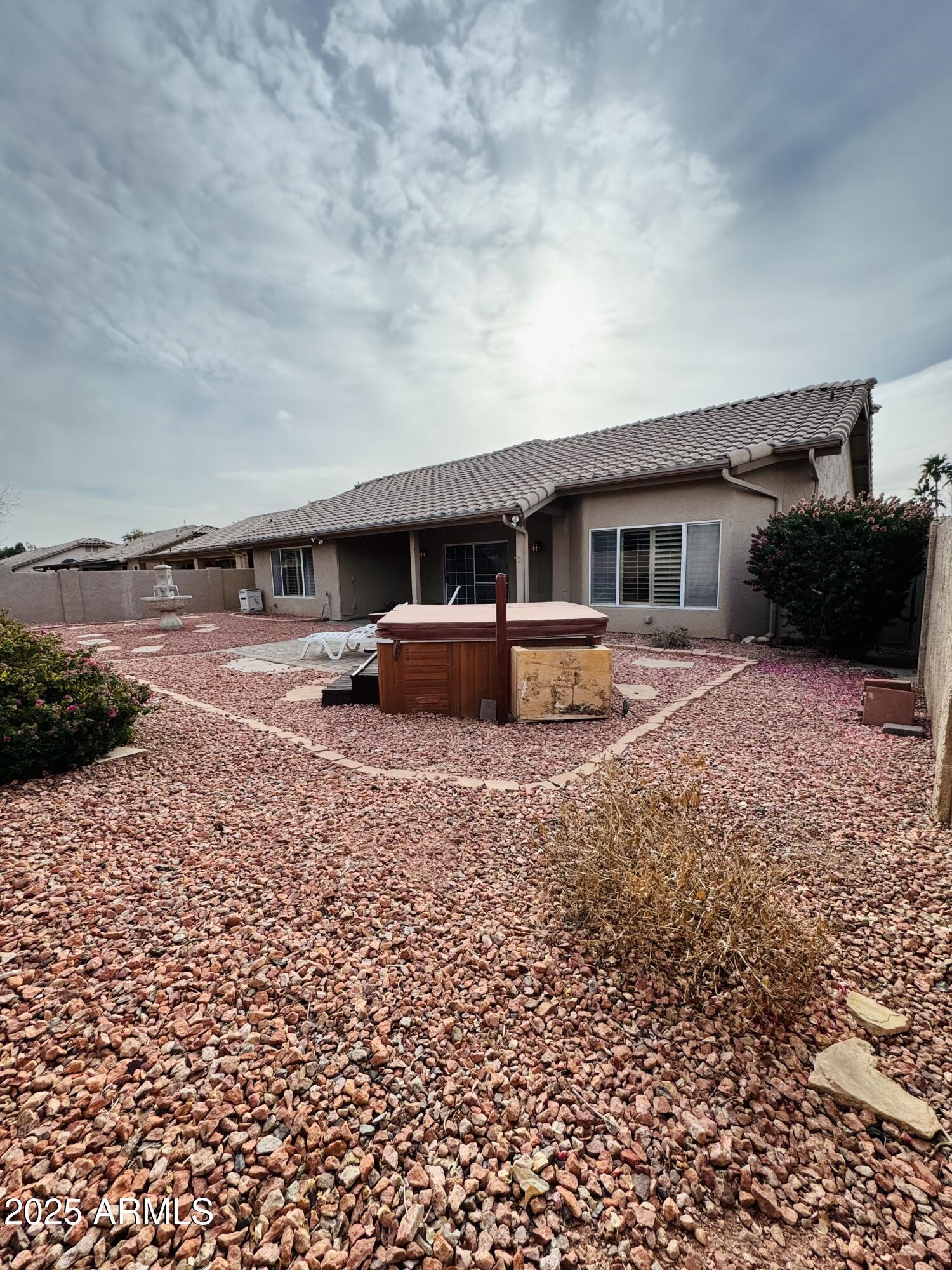 8536 W ROCKWOOD Drive