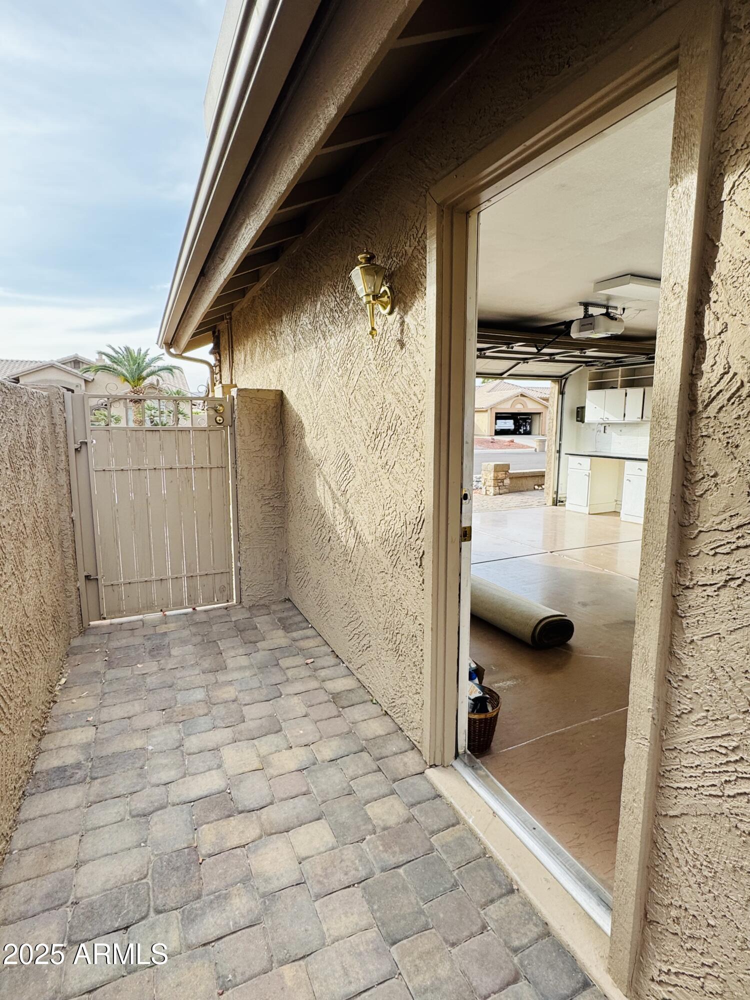 8536 W ROCKWOOD Drive