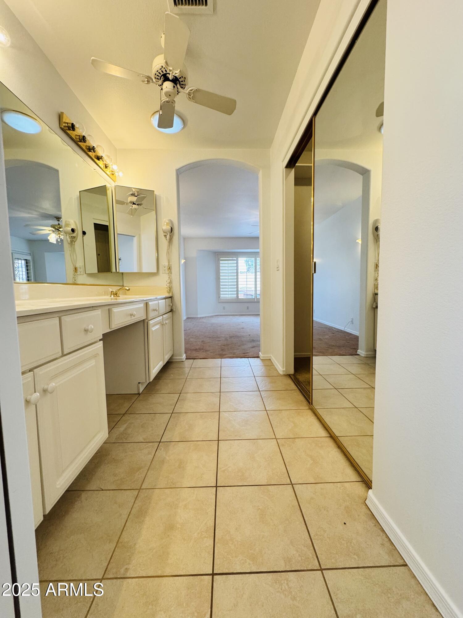 8536 W ROCKWOOD Drive