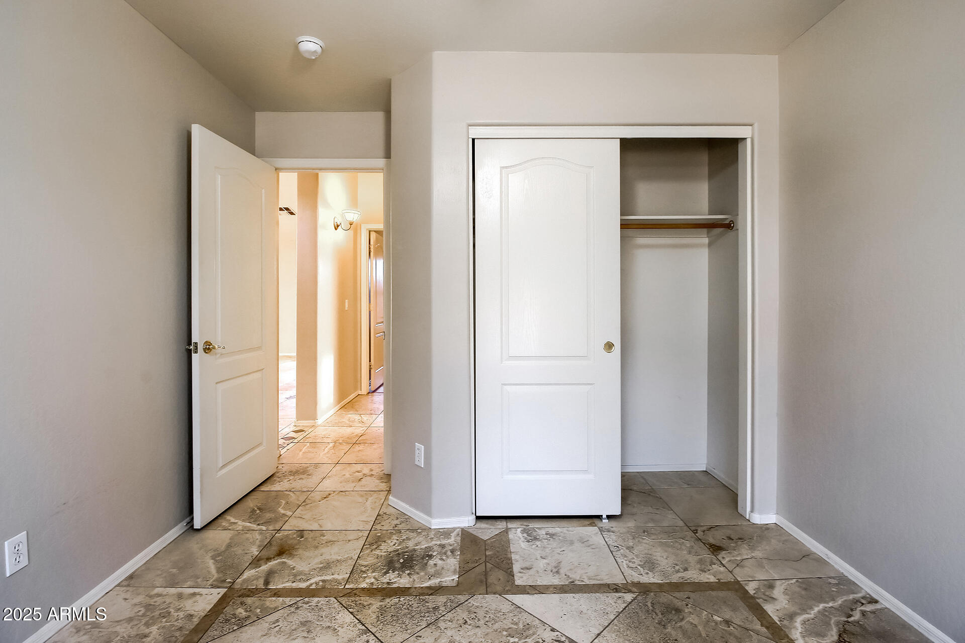 5031 S Roosevelt Street