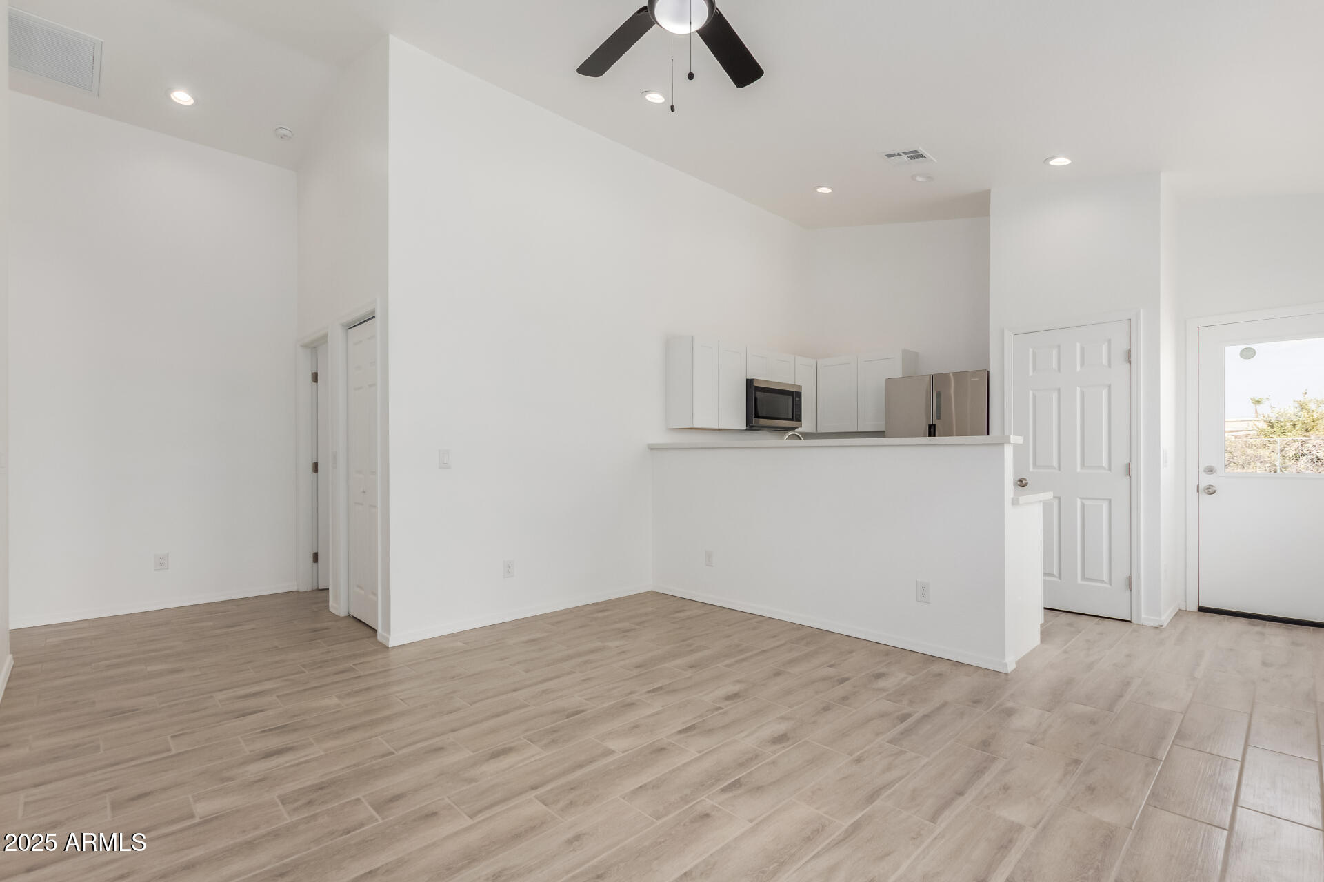 9504 W CENTURY Drive