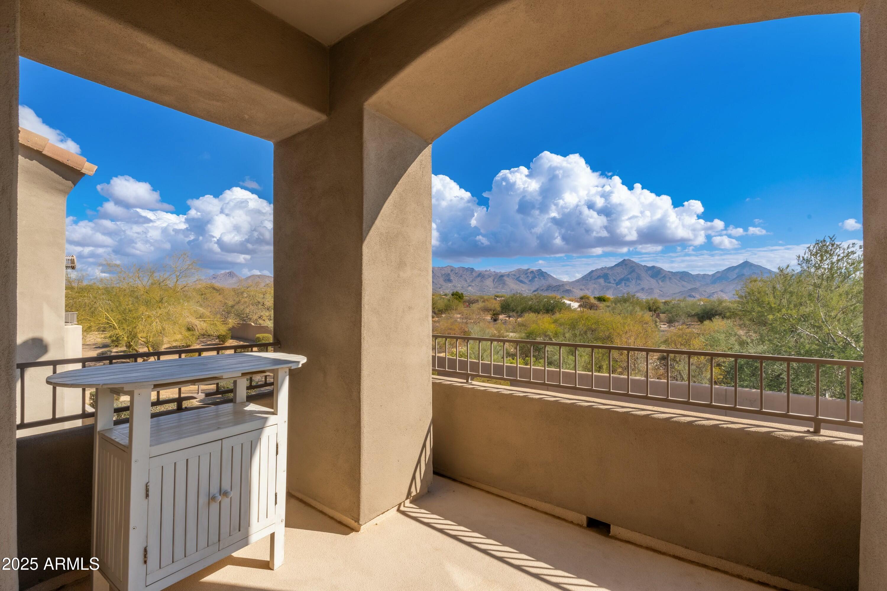 19475 N GRAYHAWK Drive # 2119