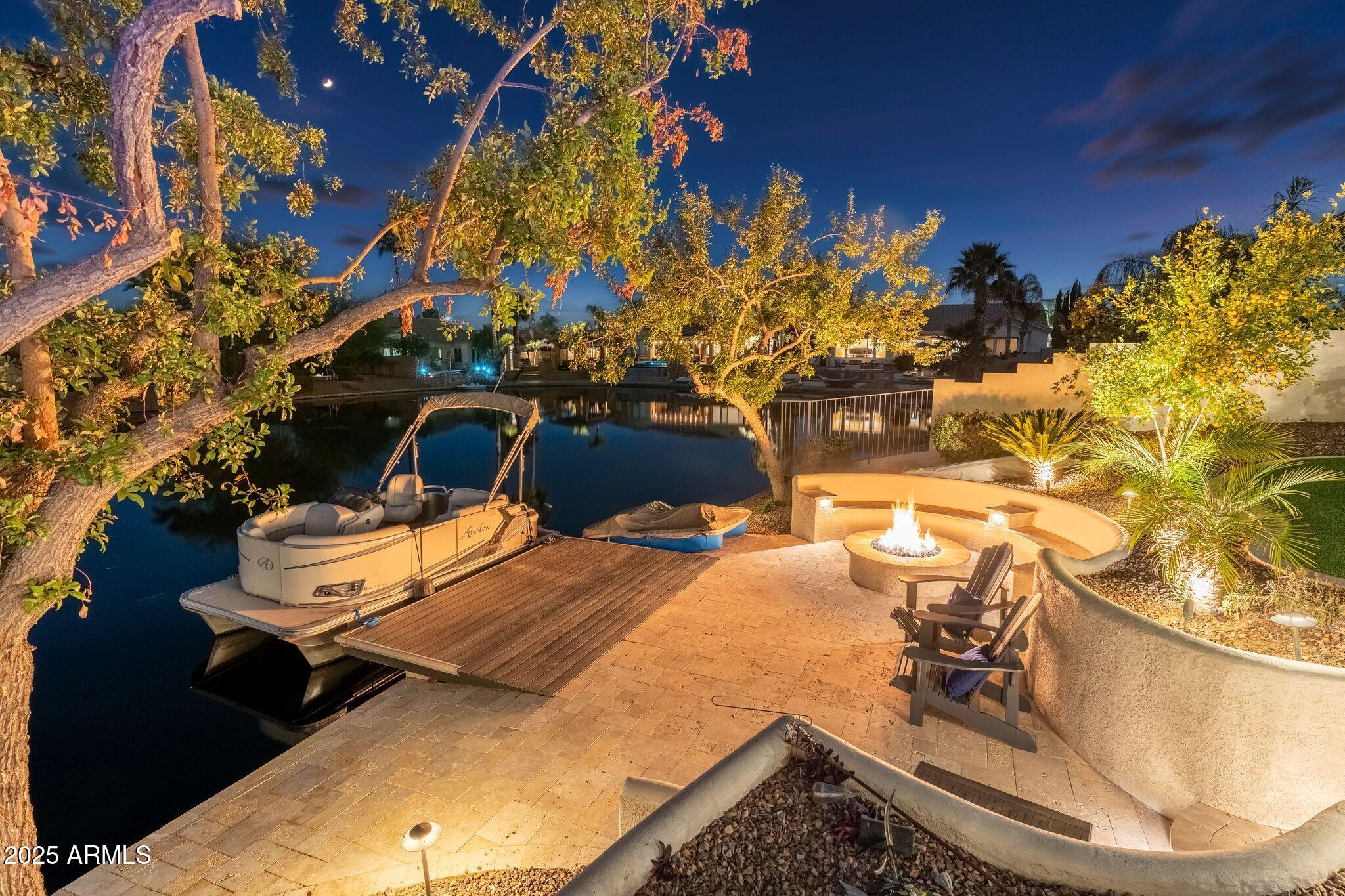 435 E COCONINO Place