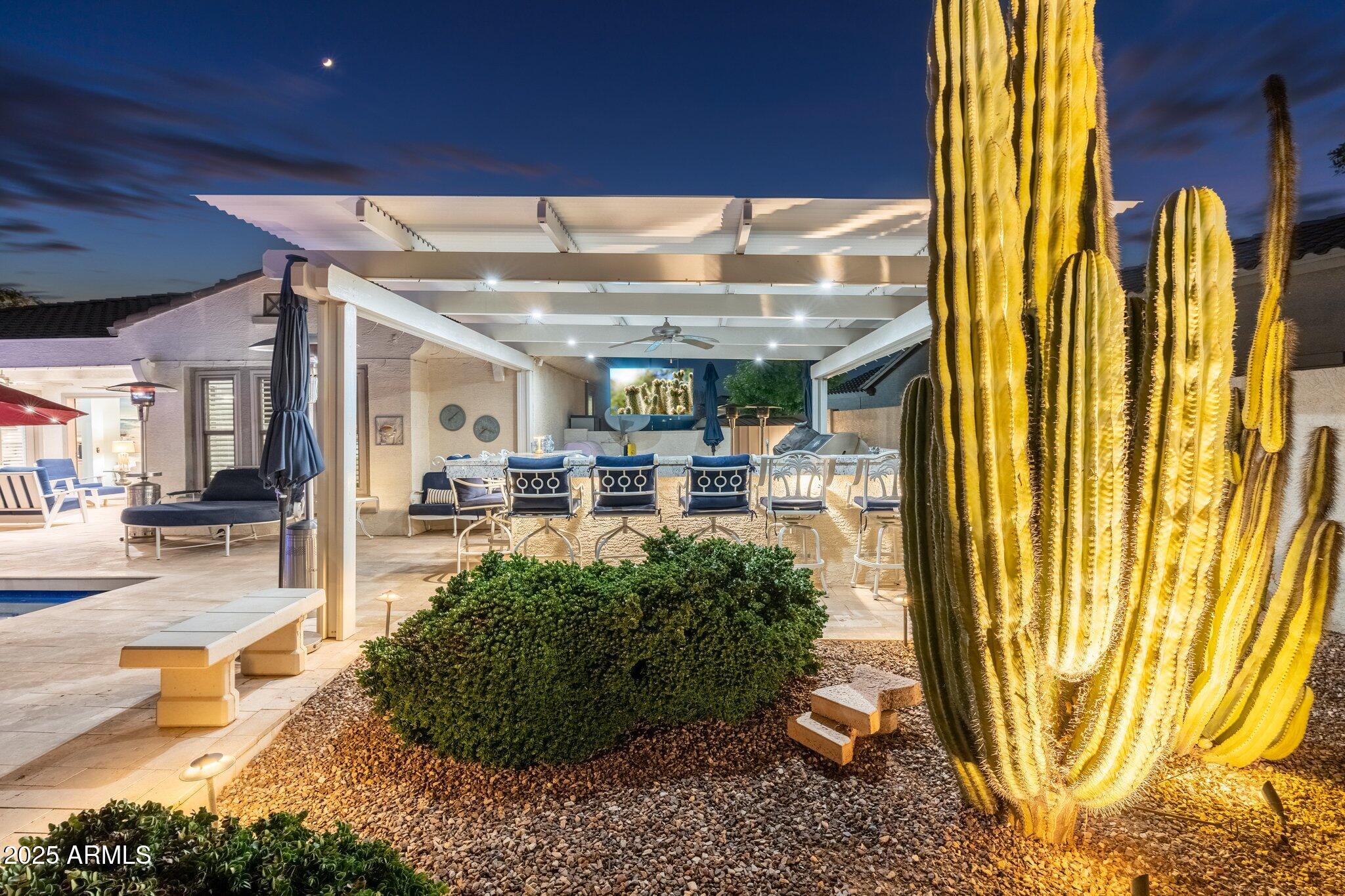 435 E COCONINO Place