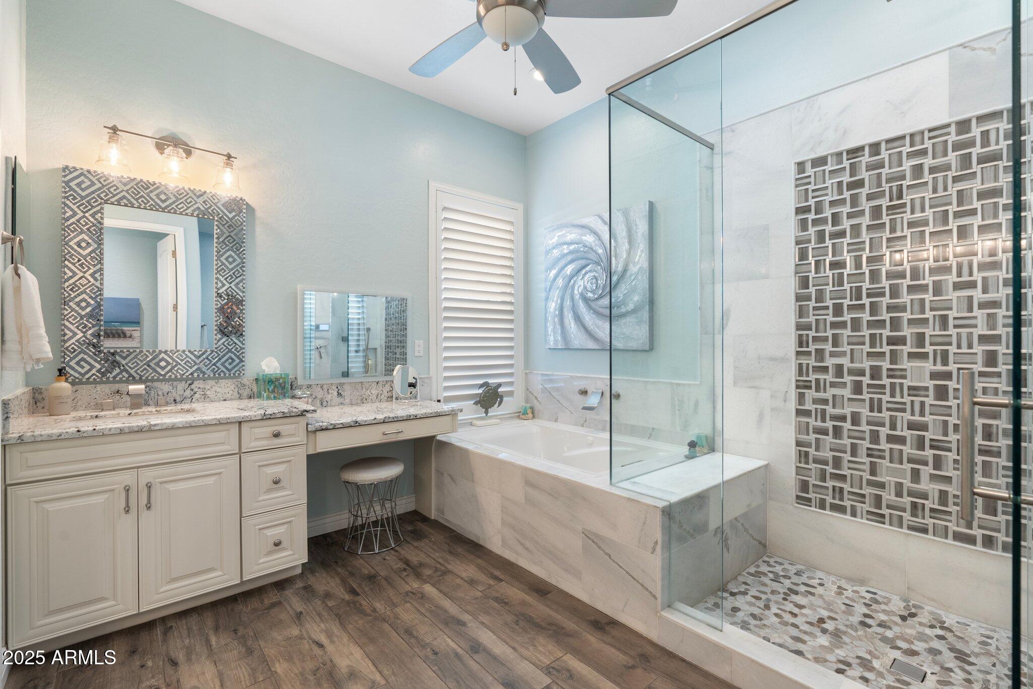 435 E COCONINO Place