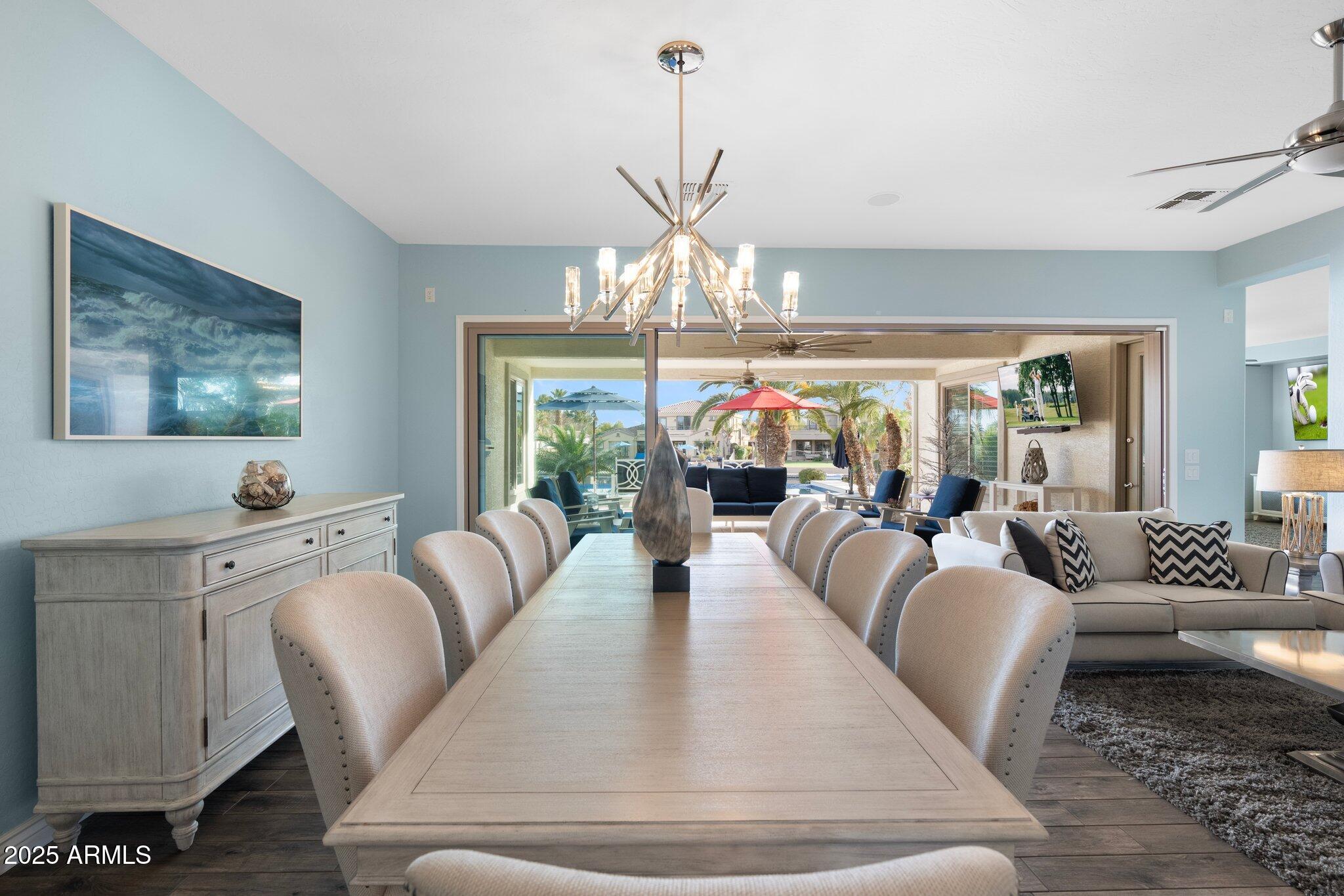 435 E COCONINO Place