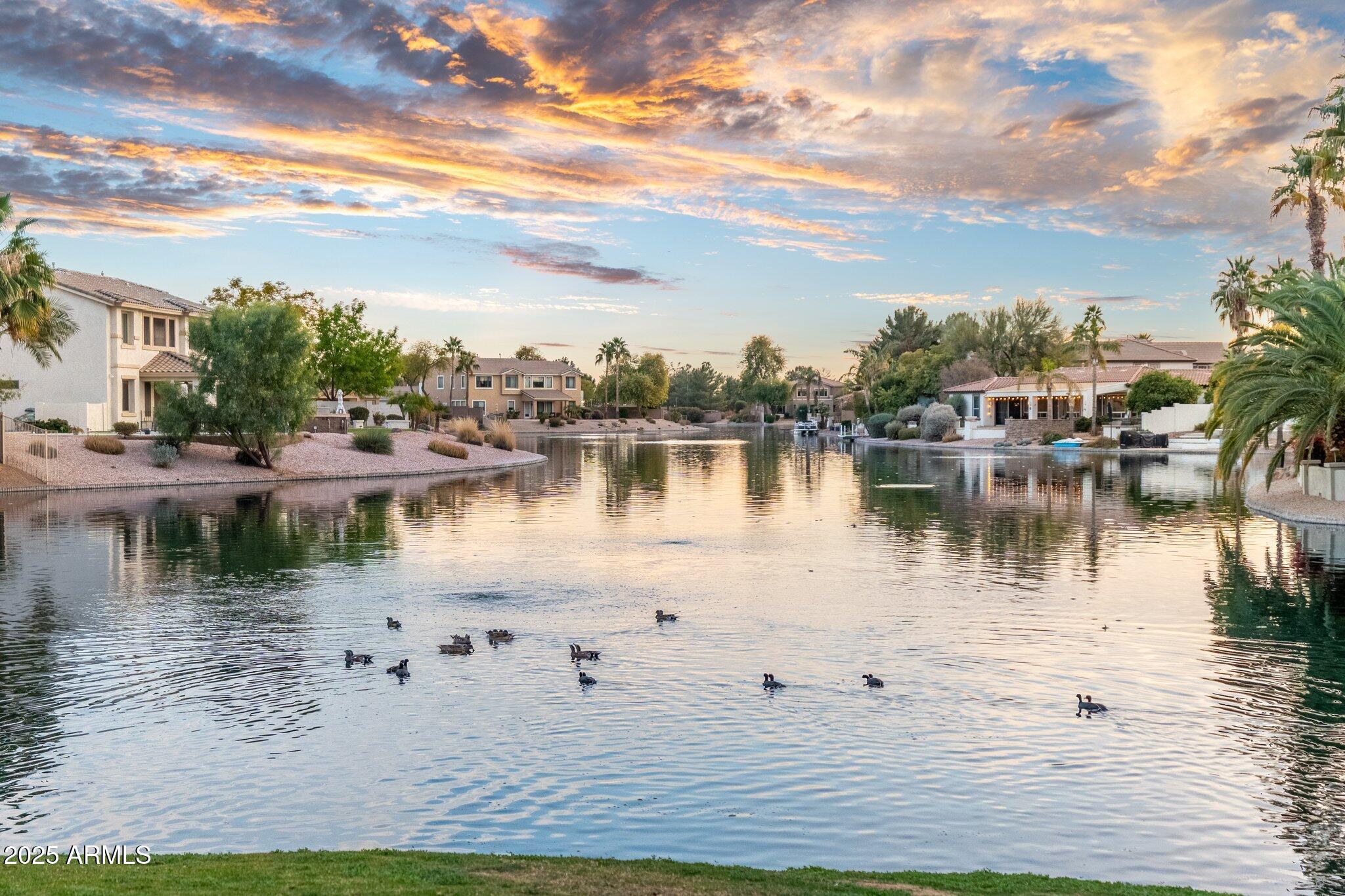 435 E COCONINO Place