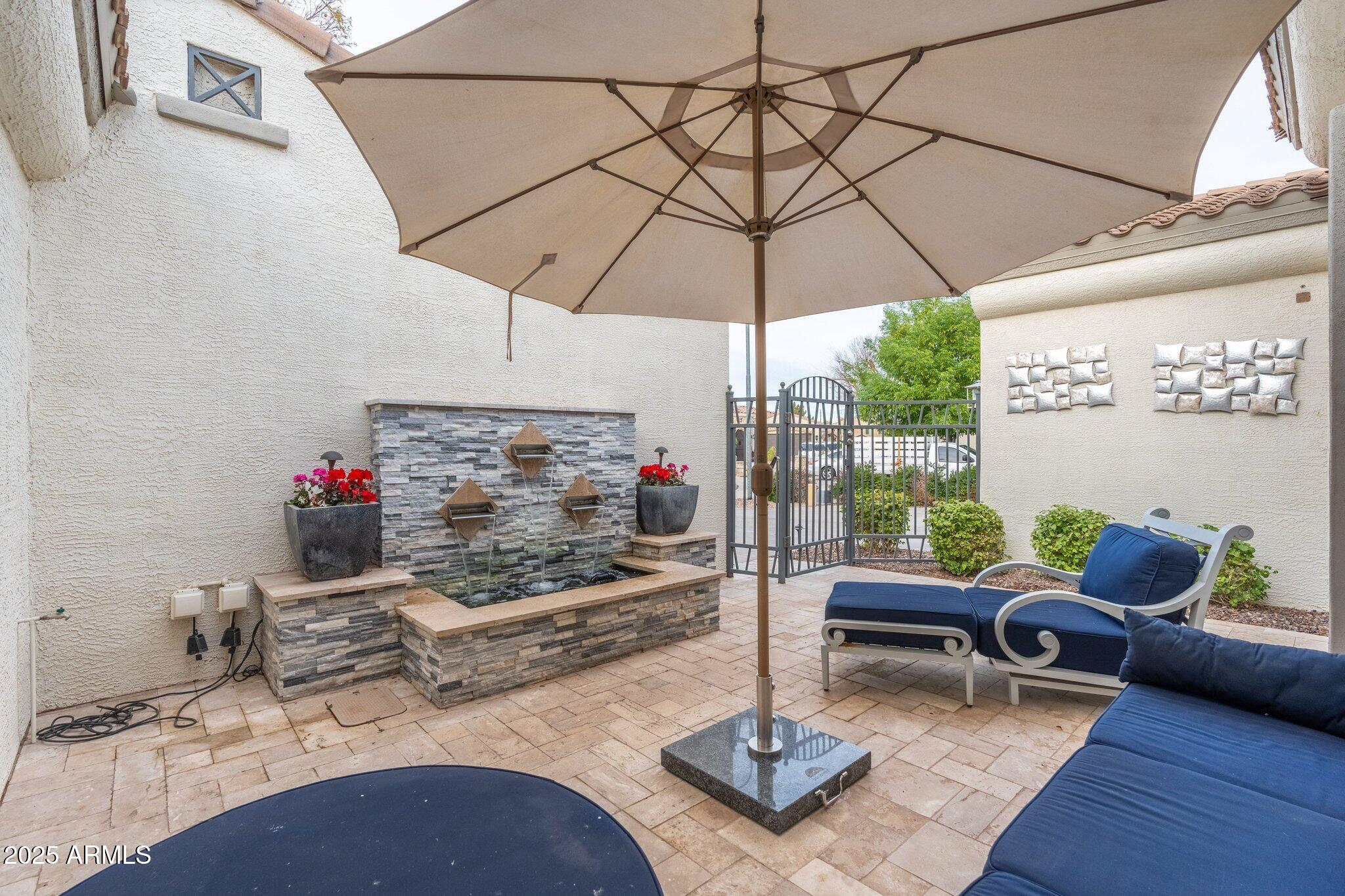 435 E COCONINO Place