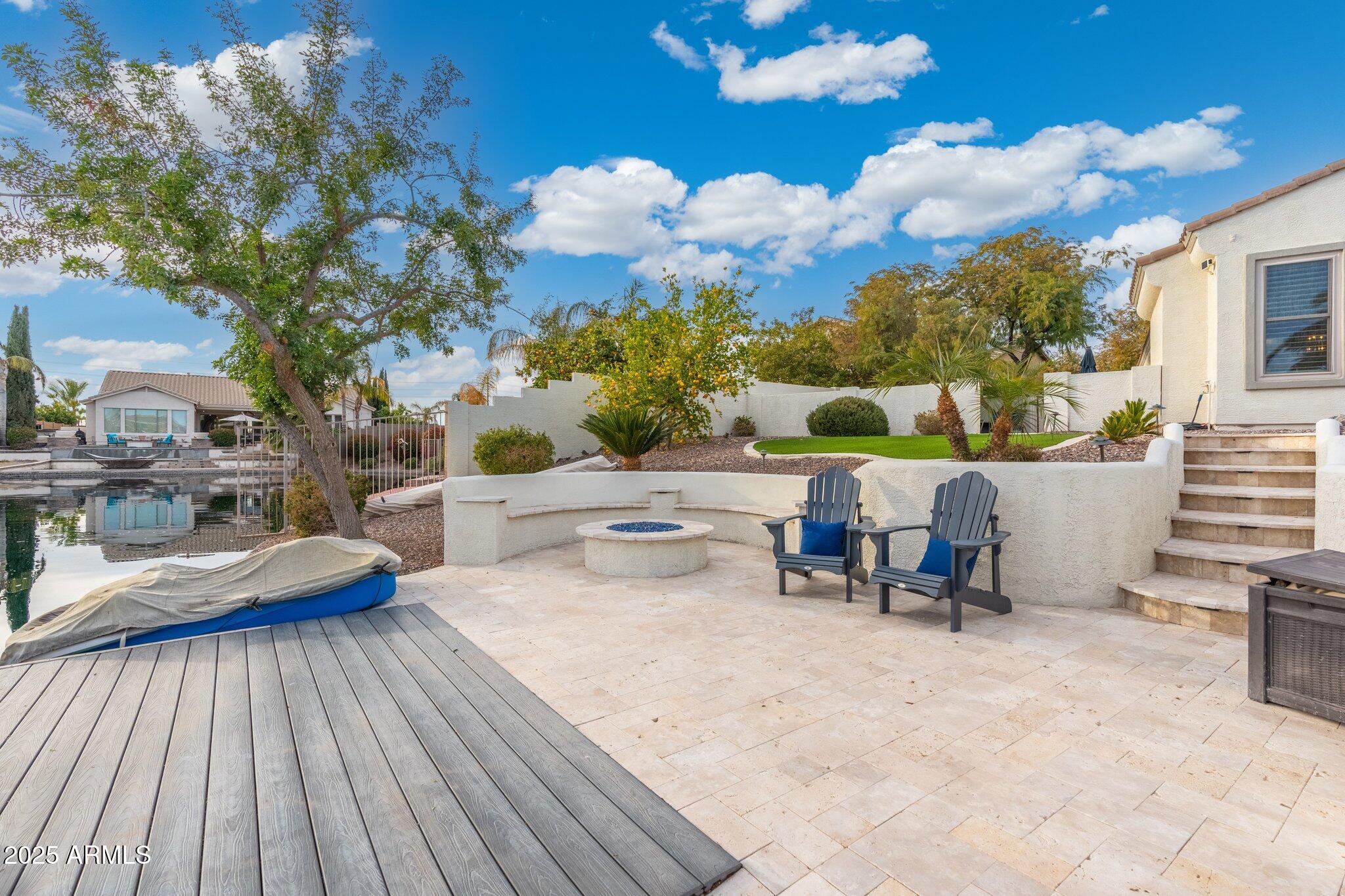 435 E COCONINO Place