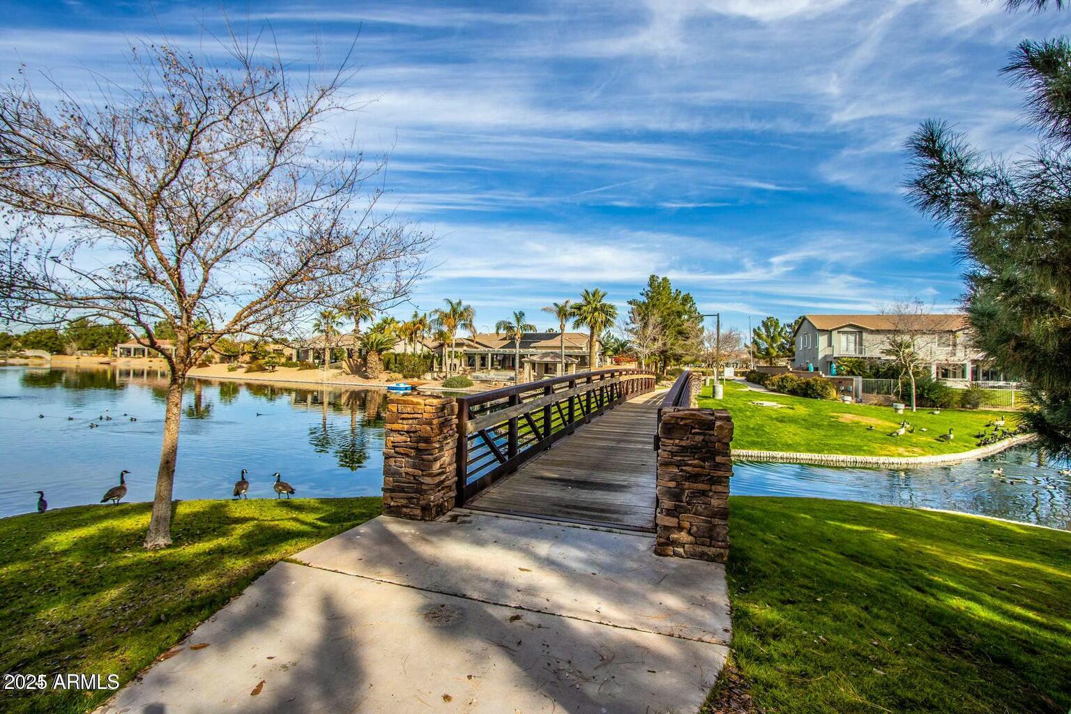 435 E COCONINO Place