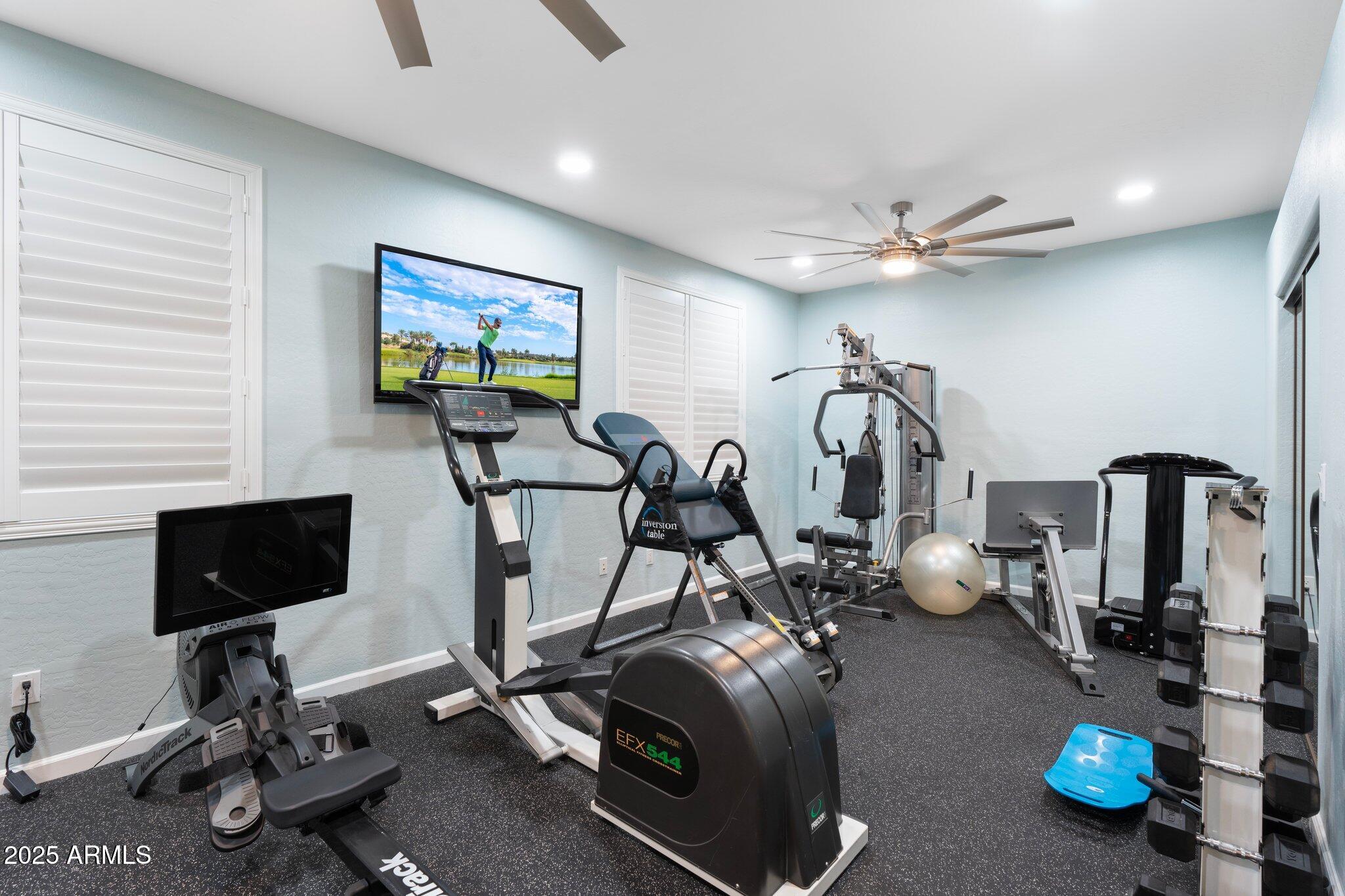 435 E COCONINO Place