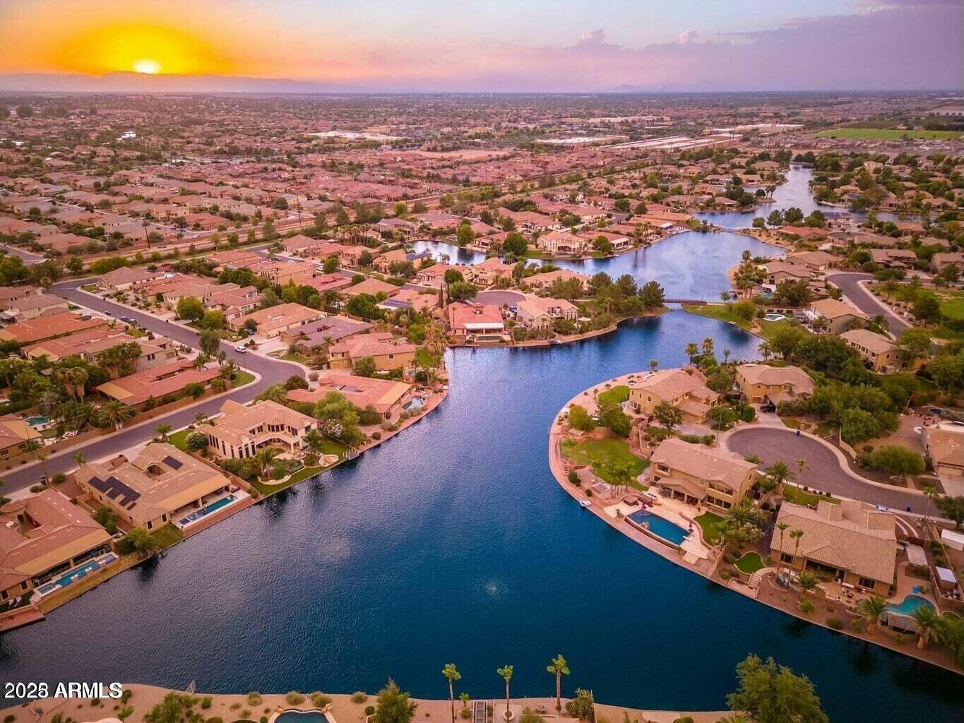 435 E COCONINO Place